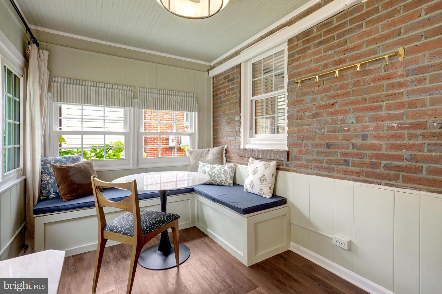 507 S WAKEFIELD ST, ARLINGTON, Virginia 22204, 3 Bedrooms Bedrooms, 5 Rooms Rooms,1 BathroomBathrooms,Residential,For sale,507 S WAKEFIELD ST,VAAR2062344 MLS # VAAR2062344