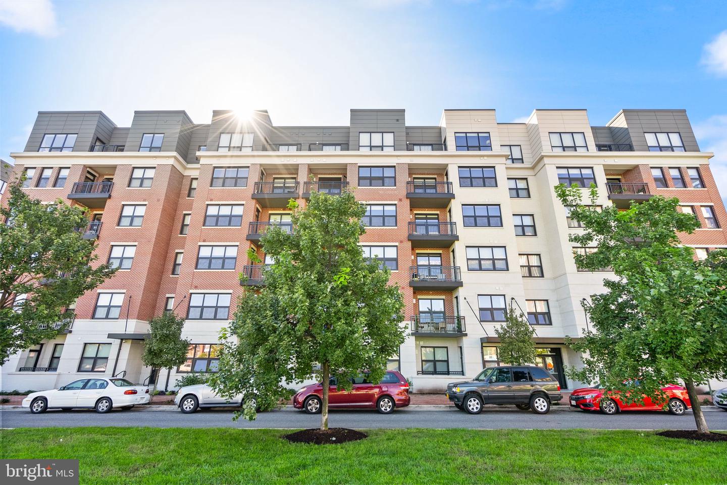 701 SWANN AVE #103, ALEXANDRIA, Virginia 22301, 2 Bedrooms Bedrooms, ,2 BathroomsBathrooms,Residential,For sale,701 SWANN AVE #103,VAAX2048654 MLS # VAAX2048654
