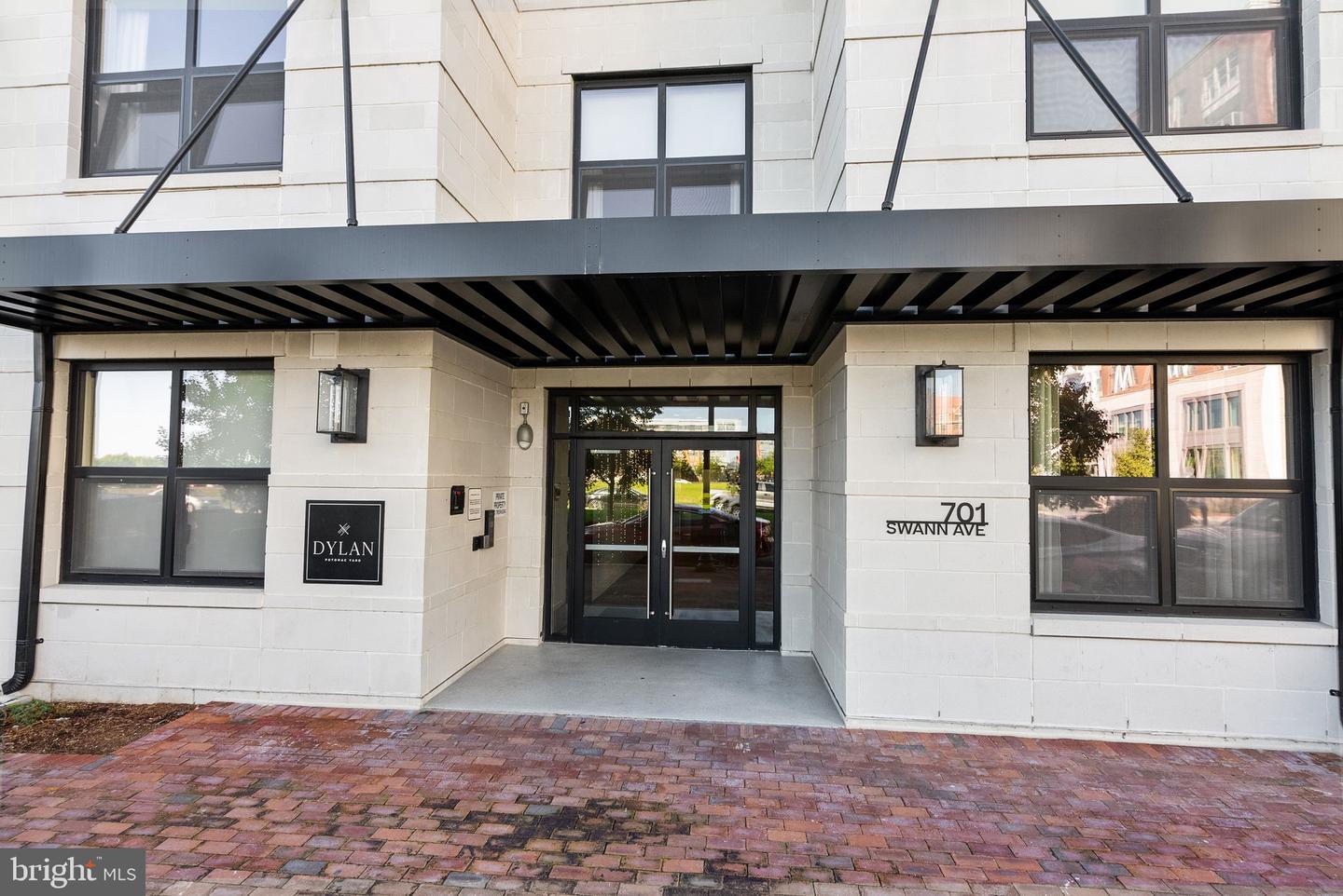 701 SWANN AVE #103, ALEXANDRIA, Virginia 22301, 2 Bedrooms Bedrooms, ,2 BathroomsBathrooms,Residential,For sale,701 SWANN AVE #103,VAAX2048654 MLS # VAAX2048654