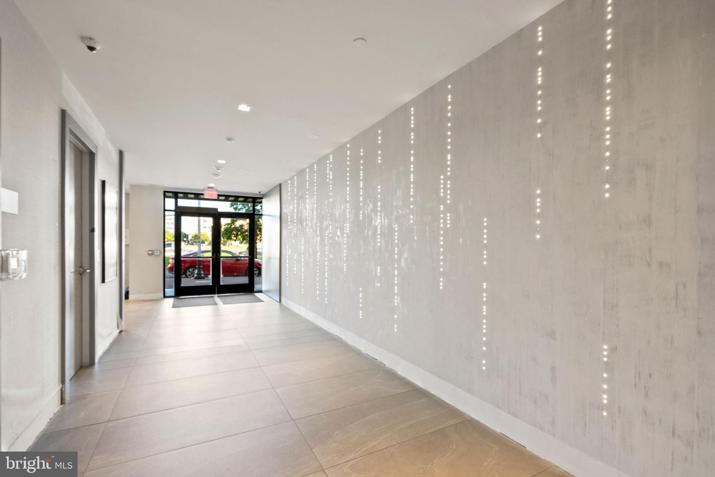 701 SWANN AVE #103, ALEXANDRIA, Virginia 22301, 2 Bedrooms Bedrooms, ,2 BathroomsBathrooms,Residential,For sale,701 SWANN AVE #103,VAAX2048654 MLS # VAAX2048654