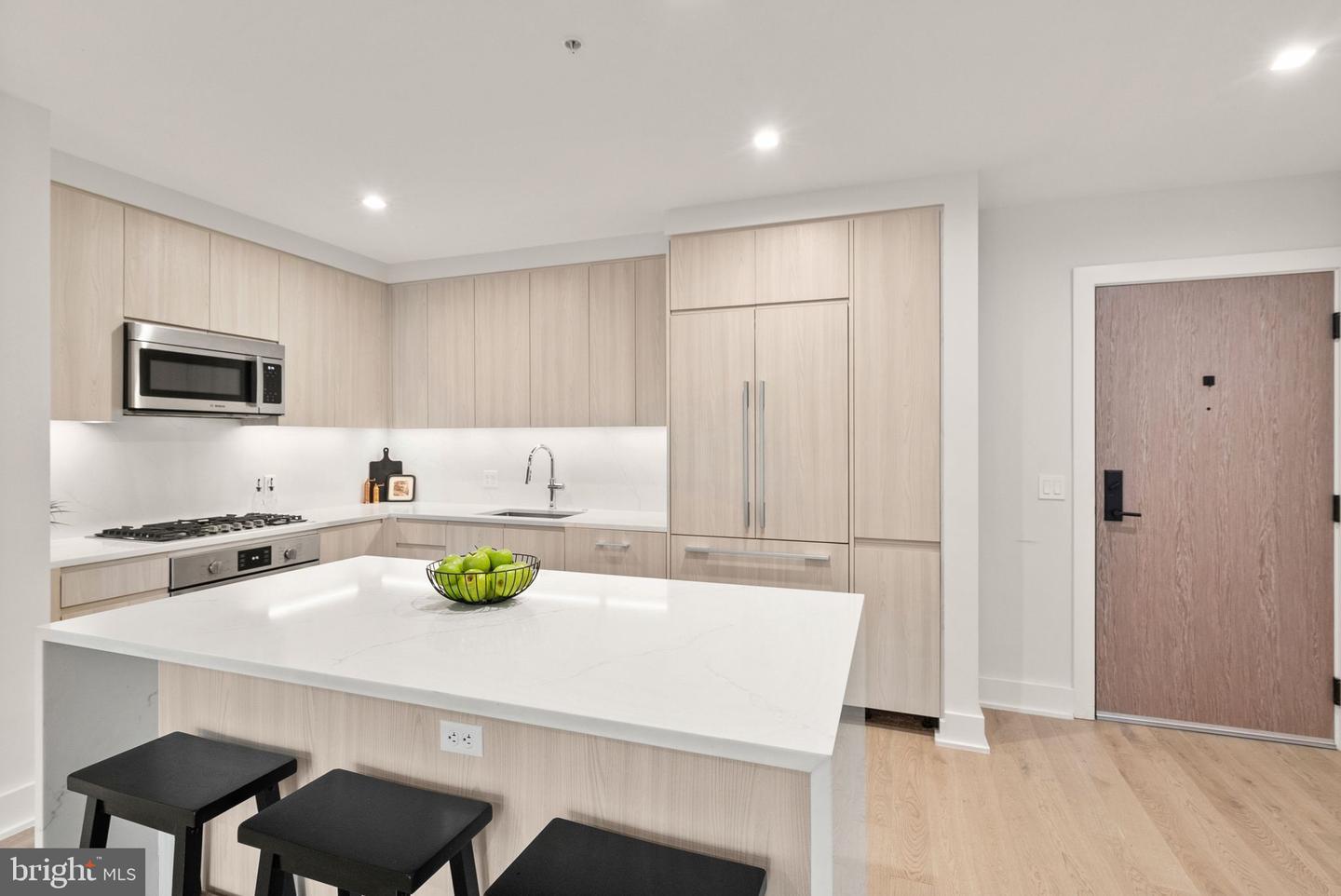 701 SWANN AVE #103, ALEXANDRIA, Virginia 22301, 2 Bedrooms Bedrooms, ,2 BathroomsBathrooms,Residential,For sale,701 SWANN AVE #103,VAAX2048654 MLS # VAAX2048654