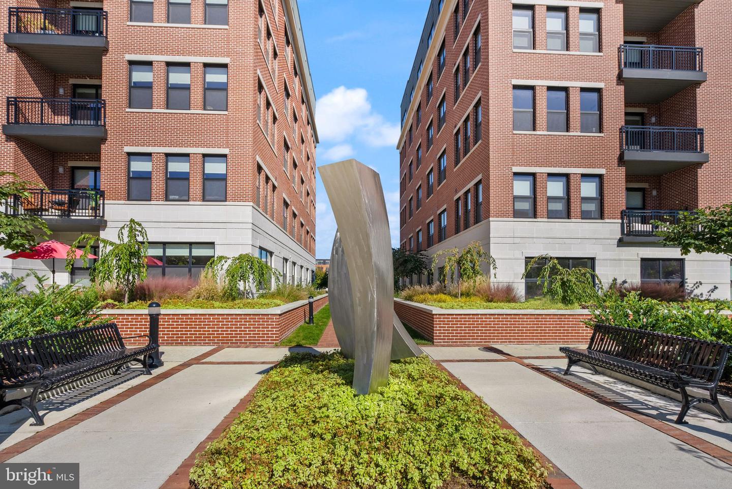701 SWANN AVE #103, ALEXANDRIA, Virginia 22301, 2 Bedrooms Bedrooms, ,2 BathroomsBathrooms,Residential,For sale,701 SWANN AVE #103,VAAX2048654 MLS # VAAX2048654