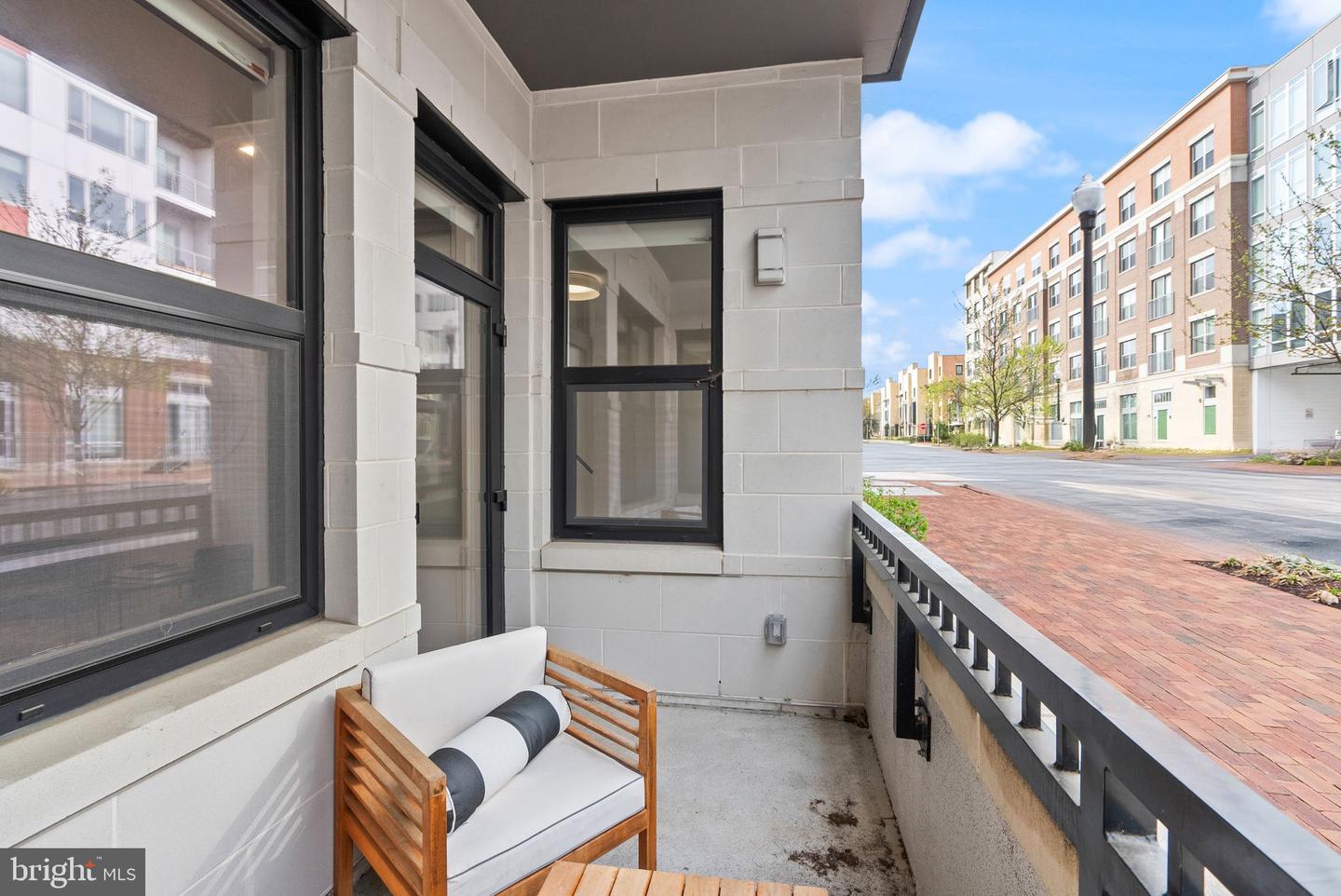 701 SWANN AVE #103, ALEXANDRIA, Virginia 22301, 2 Bedrooms Bedrooms, ,2 BathroomsBathrooms,Residential,For sale,701 SWANN AVE #103,VAAX2048654 MLS # VAAX2048654
