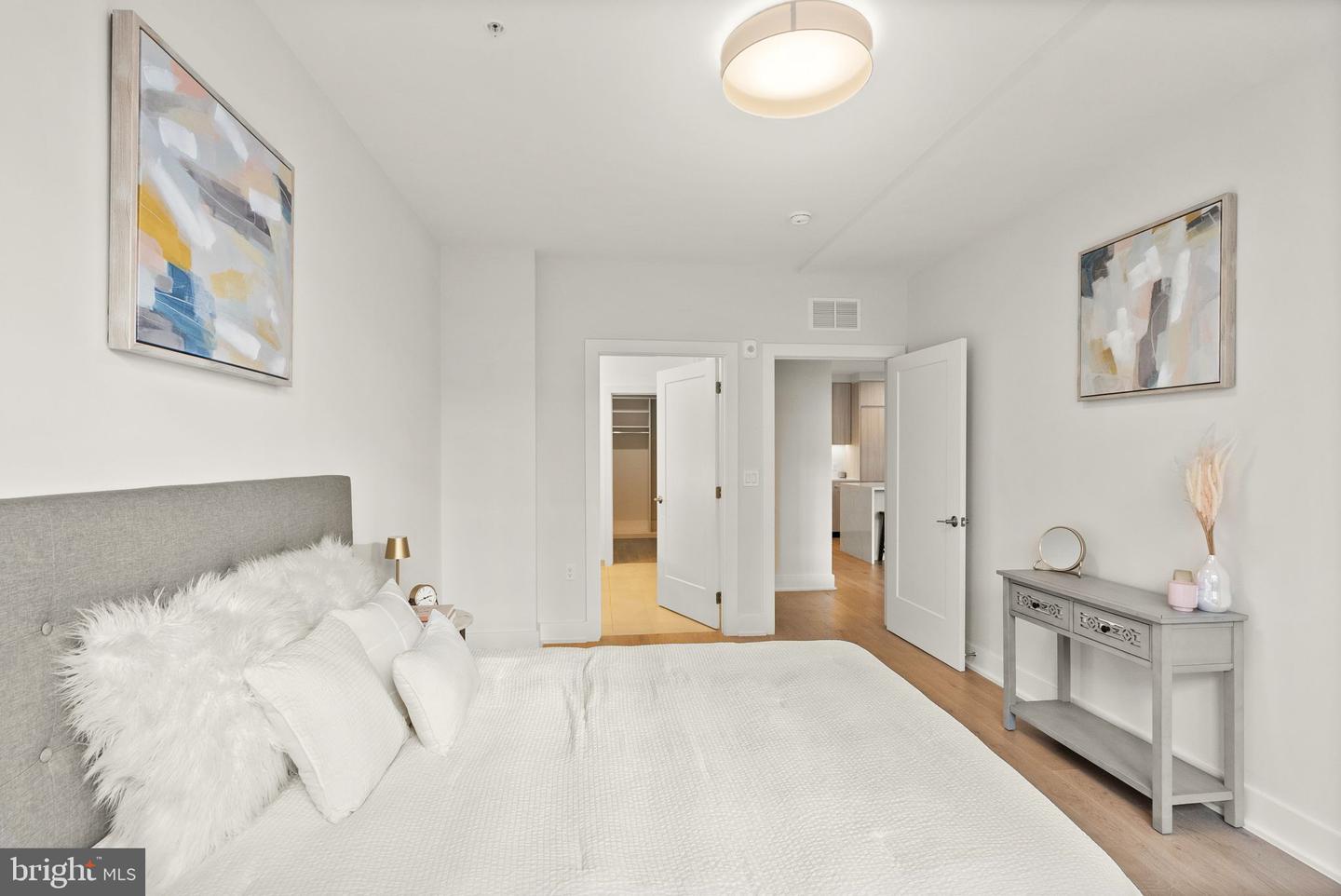 701 SWANN AVE #103, ALEXANDRIA, Virginia 22301, 2 Bedrooms Bedrooms, ,2 BathroomsBathrooms,Residential,For sale,701 SWANN AVE #103,VAAX2048654 MLS # VAAX2048654