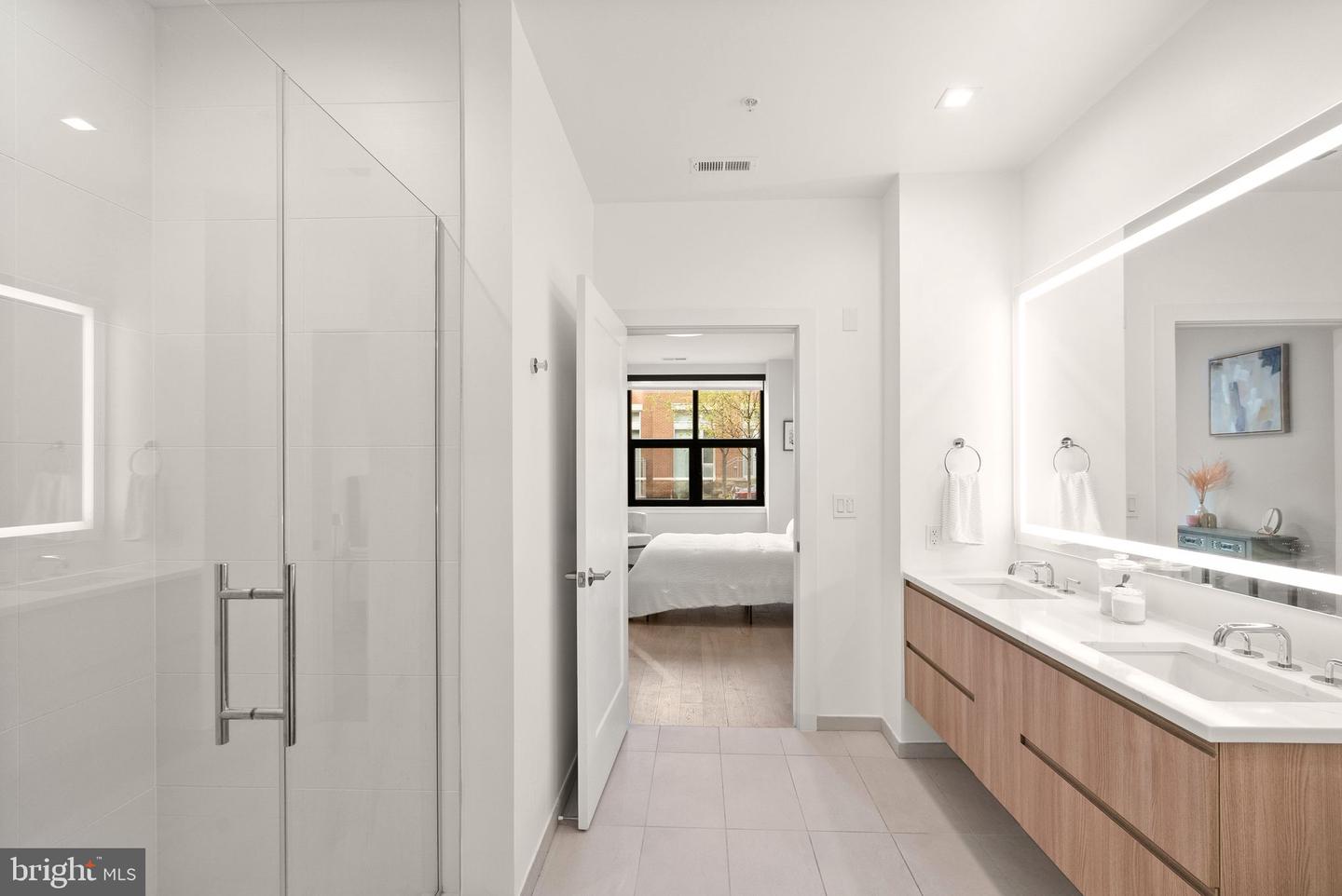 701 SWANN AVE #103, ALEXANDRIA, Virginia 22301, 2 Bedrooms Bedrooms, ,2 BathroomsBathrooms,Residential,For sale,701 SWANN AVE #103,VAAX2048654 MLS # VAAX2048654