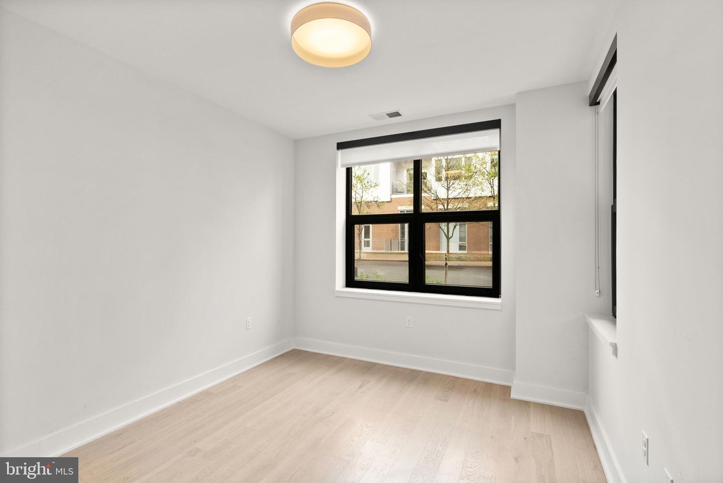 701 SWANN AVE #103, ALEXANDRIA, Virginia 22301, 2 Bedrooms Bedrooms, ,2 BathroomsBathrooms,Residential,For sale,701 SWANN AVE #103,VAAX2048654 MLS # VAAX2048654