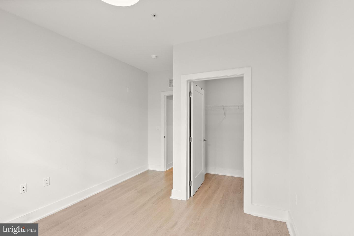 701 SWANN AVE #103, ALEXANDRIA, Virginia 22301, 2 Bedrooms Bedrooms, ,2 BathroomsBathrooms,Residential,For sale,701 SWANN AVE #103,VAAX2048654 MLS # VAAX2048654
