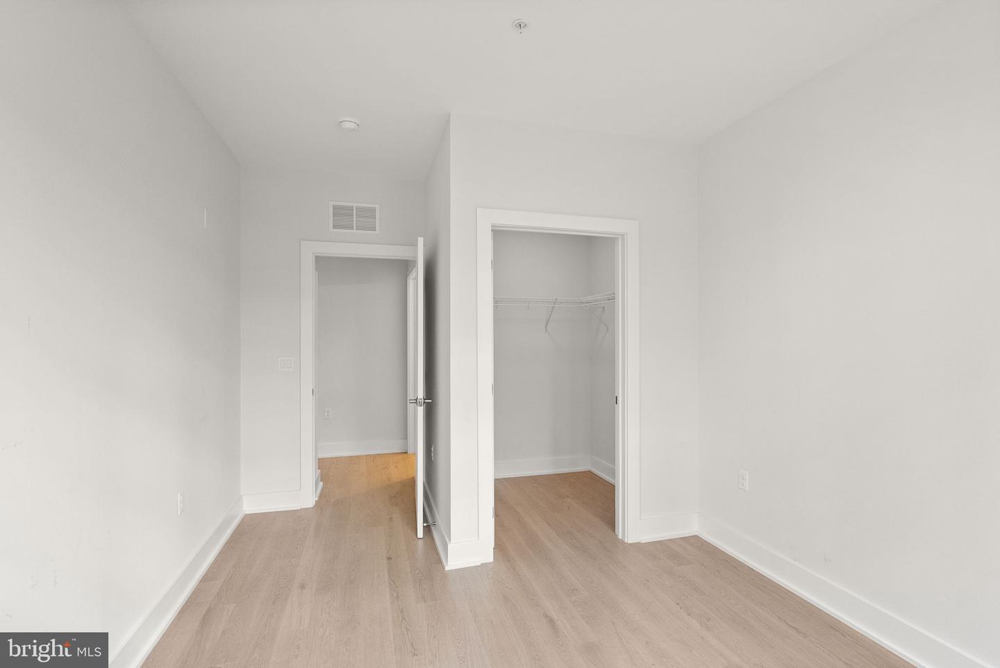 701 SWANN AVE #103, ALEXANDRIA, Virginia 22301, 2 Bedrooms Bedrooms, ,2 BathroomsBathrooms,Residential,For sale,701 SWANN AVE #103,VAAX2048654 MLS # VAAX2048654