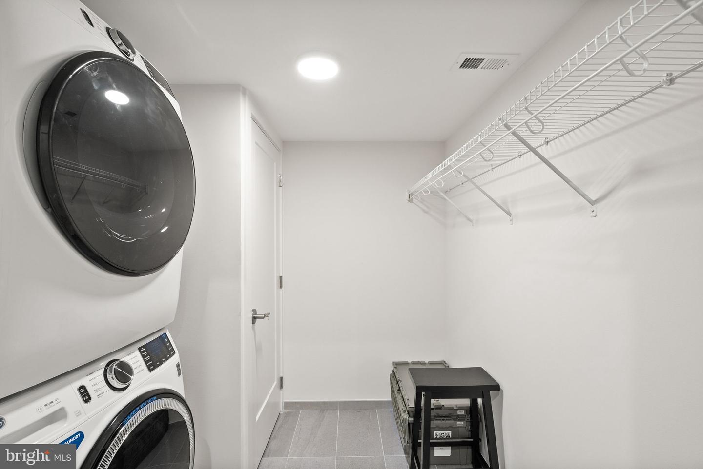 701 SWANN AVE #103, ALEXANDRIA, Virginia 22301, 2 Bedrooms Bedrooms, ,2 BathroomsBathrooms,Residential,For sale,701 SWANN AVE #103,VAAX2048654 MLS # VAAX2048654