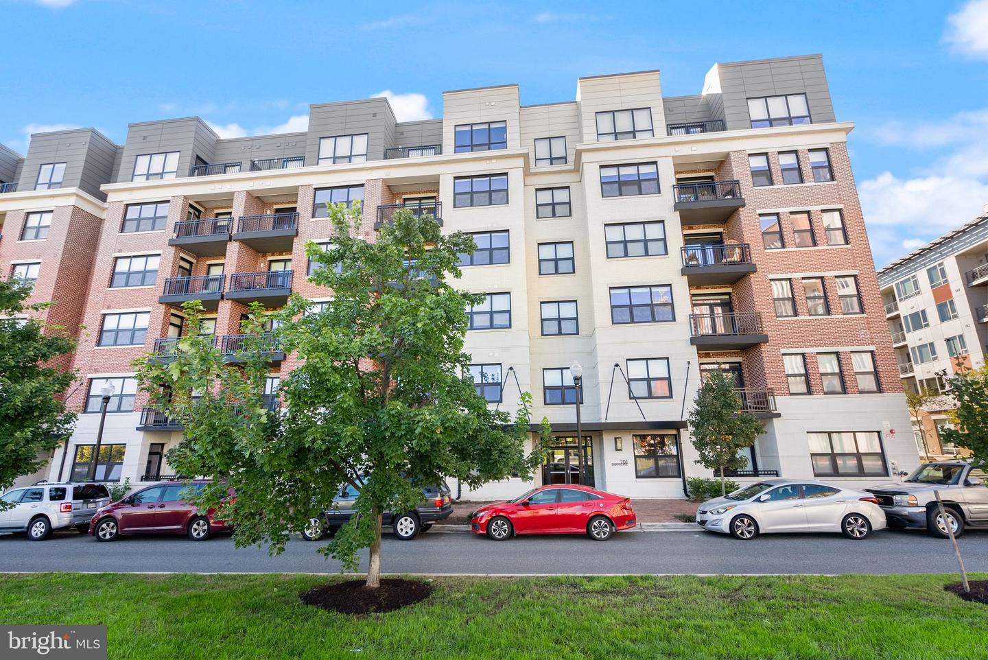 701 SWANN AVE #103, ALEXANDRIA, Virginia 22301, 2 Bedrooms Bedrooms, ,2 BathroomsBathrooms,Residential,For sale,701 SWANN AVE #103,VAAX2048654 MLS # VAAX2048654