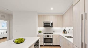 701 SWANN AVE #103, ALEXANDRIA, Virginia 22301, 2 Bedrooms Bedrooms, ,2 BathroomsBathrooms,Residential,For sale,701 SWANN AVE #103,VAAX2048654 MLS # VAAX2048654