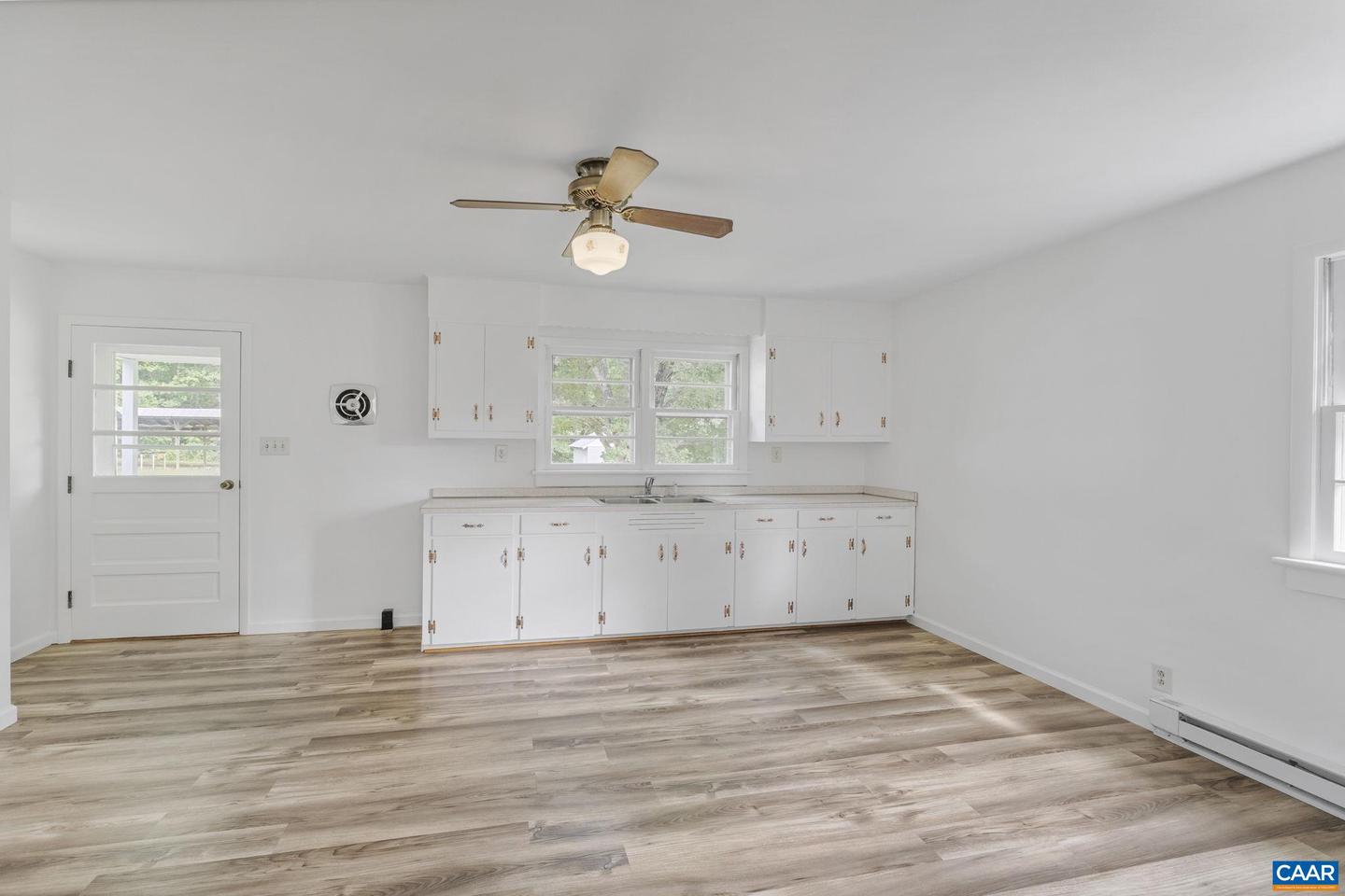 12395 S CONSTITUTION RTE, SCOTTSVILLE, Virginia 24590, 3 Bedrooms Bedrooms, ,1 BathroomBathrooms,Residential,For sale,12395 S CONSTITUTION RTE,667899 MLS # 667899