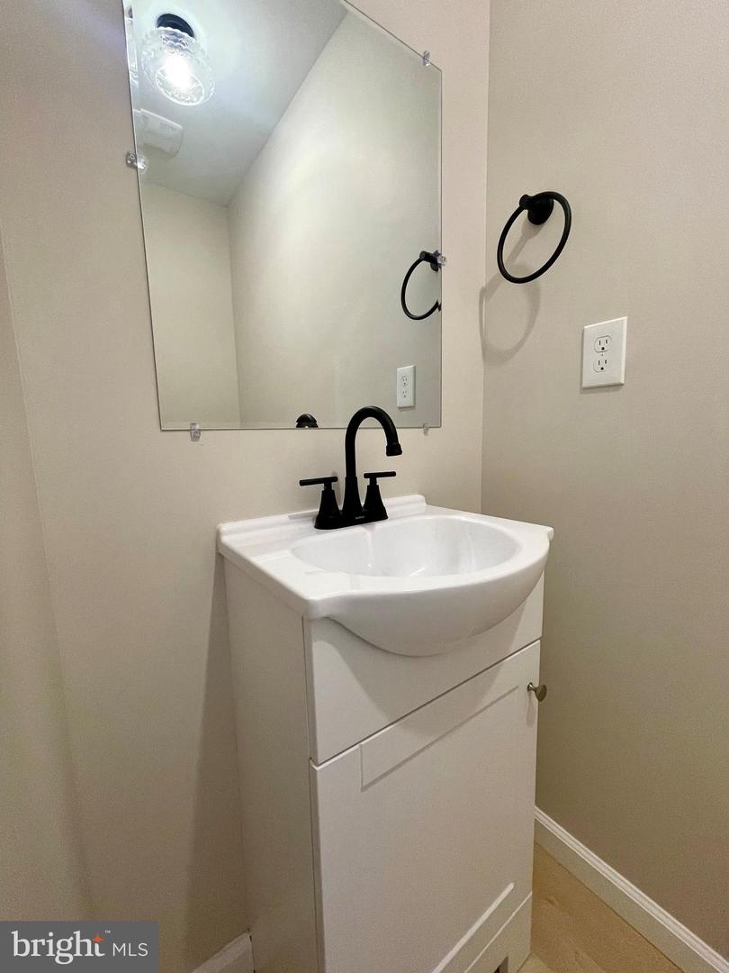 606 FAIRFAX ST, CULPEPER, Virginia 22701, 3 Bedrooms Bedrooms, ,2 BathroomsBathrooms,Residential,For sale,606 FAIRFAX ST,VACU2011328 MLS # VACU2011328