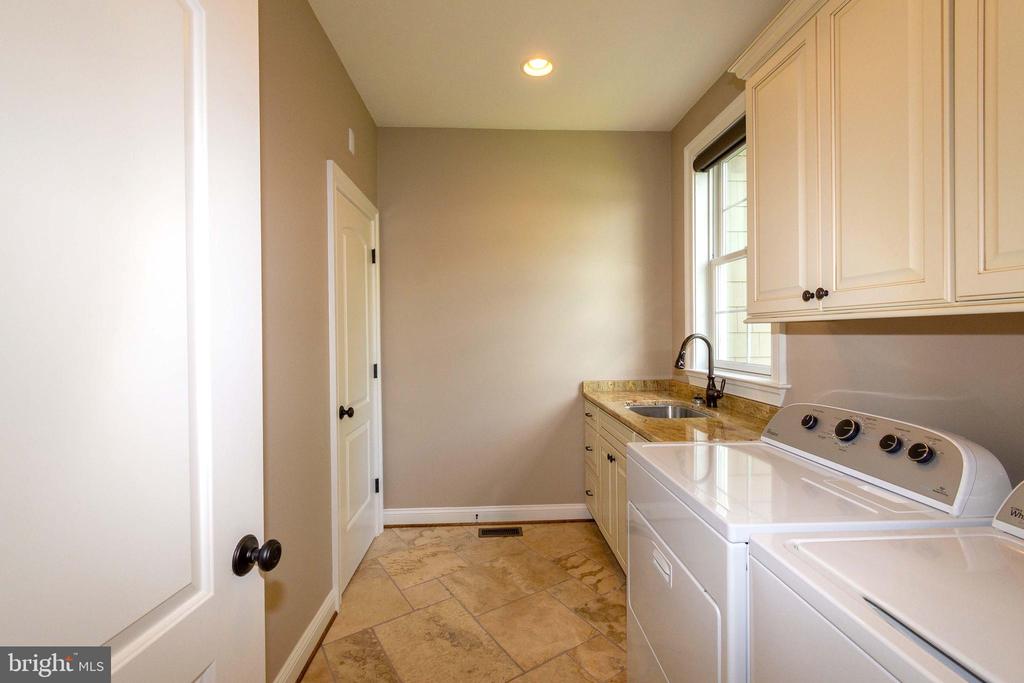 6604 MORNING DEW DR, MINERAL, Virginia 23117, 5 Bedrooms Bedrooms, ,4 BathroomsBathrooms,Residential,6604 MORNING DEW DR,VASP2035460 MLS # VASP2035460
