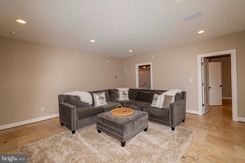 6604 MORNING DEW DR, MINERAL, Virginia 23117, 5 Bedrooms Bedrooms, ,4 BathroomsBathrooms,Residential,6604 MORNING DEW DR,VASP2035460 MLS # VASP2035460