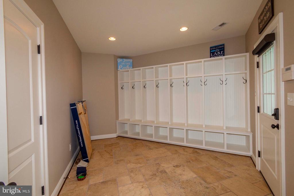 6604 MORNING DEW DR, MINERAL, Virginia 23117, 5 Bedrooms Bedrooms, ,4 BathroomsBathrooms,Residential,6604 MORNING DEW DR,VASP2035460 MLS # VASP2035460