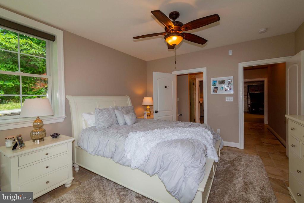 6604 MORNING DEW DR, MINERAL, Virginia 23117, 5 Bedrooms Bedrooms, ,4 BathroomsBathrooms,Residential,6604 MORNING DEW DR,VASP2035460 MLS # VASP2035460