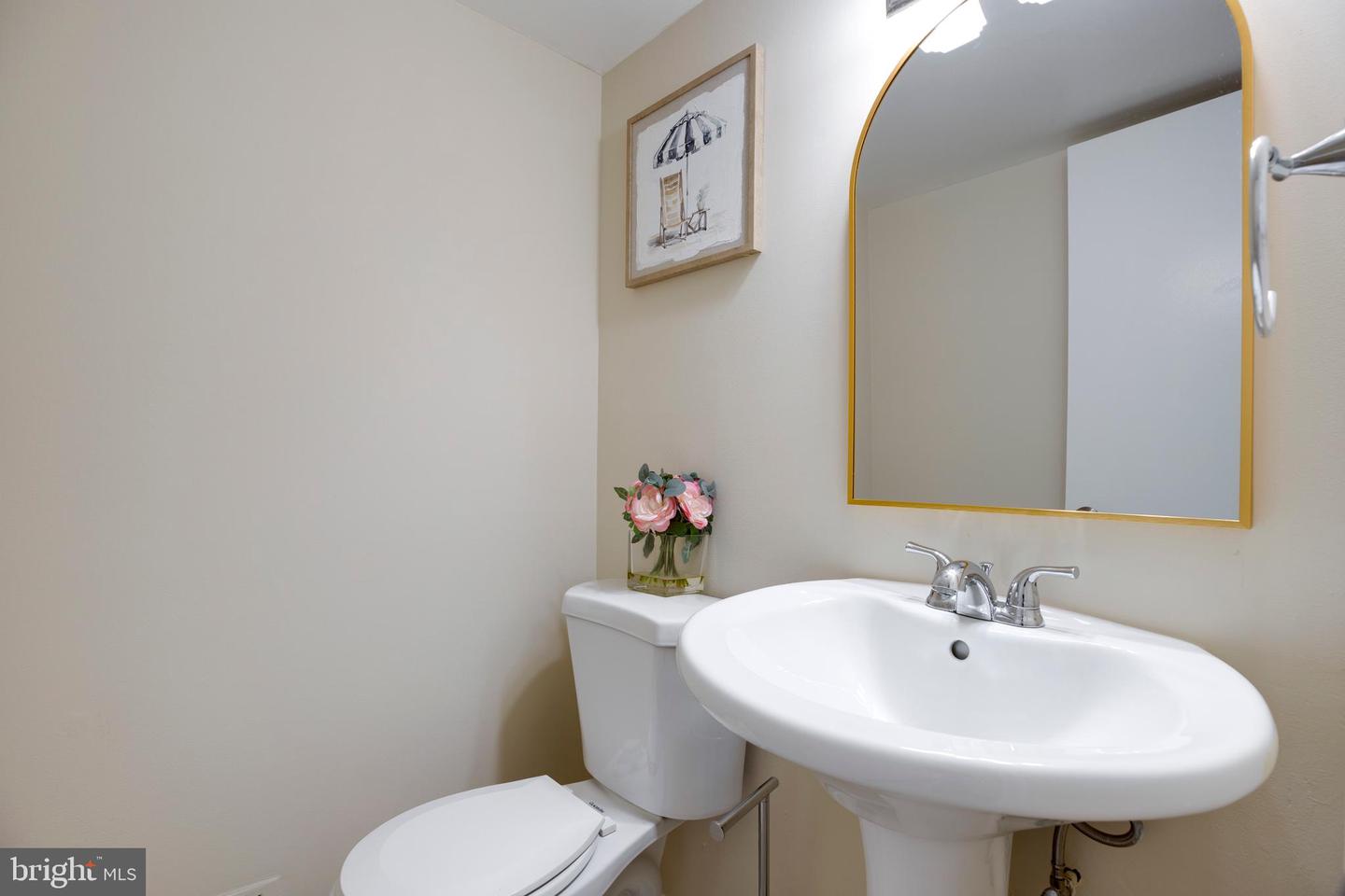 5039 KENERSON DR, FAIRFAX, Virginia 22032, 3 Bedrooms Bedrooms, ,3 BathroomsBathrooms,Residential,For sale,5039 KENERSON DR,VAFX2245082 MLS # VAFX2245082