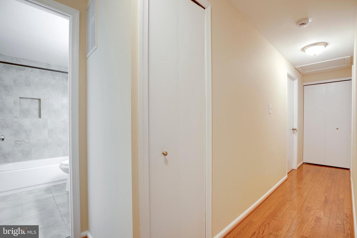 5039 KENERSON DR, FAIRFAX, Virginia 22032, 3 Bedrooms Bedrooms, ,3 BathroomsBathrooms,Residential,For sale,5039 KENERSON DR,VAFX2245082 MLS # VAFX2245082