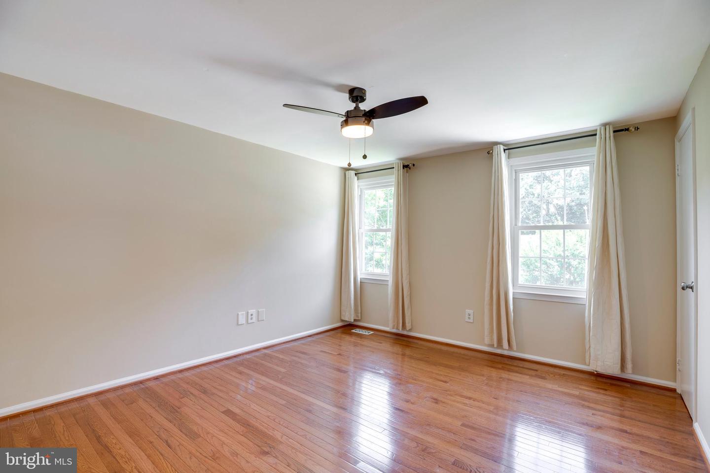 5039 KENERSON DR, FAIRFAX, Virginia 22032, 3 Bedrooms Bedrooms, ,3 BathroomsBathrooms,Residential,For sale,5039 KENERSON DR,VAFX2245082 MLS # VAFX2245082