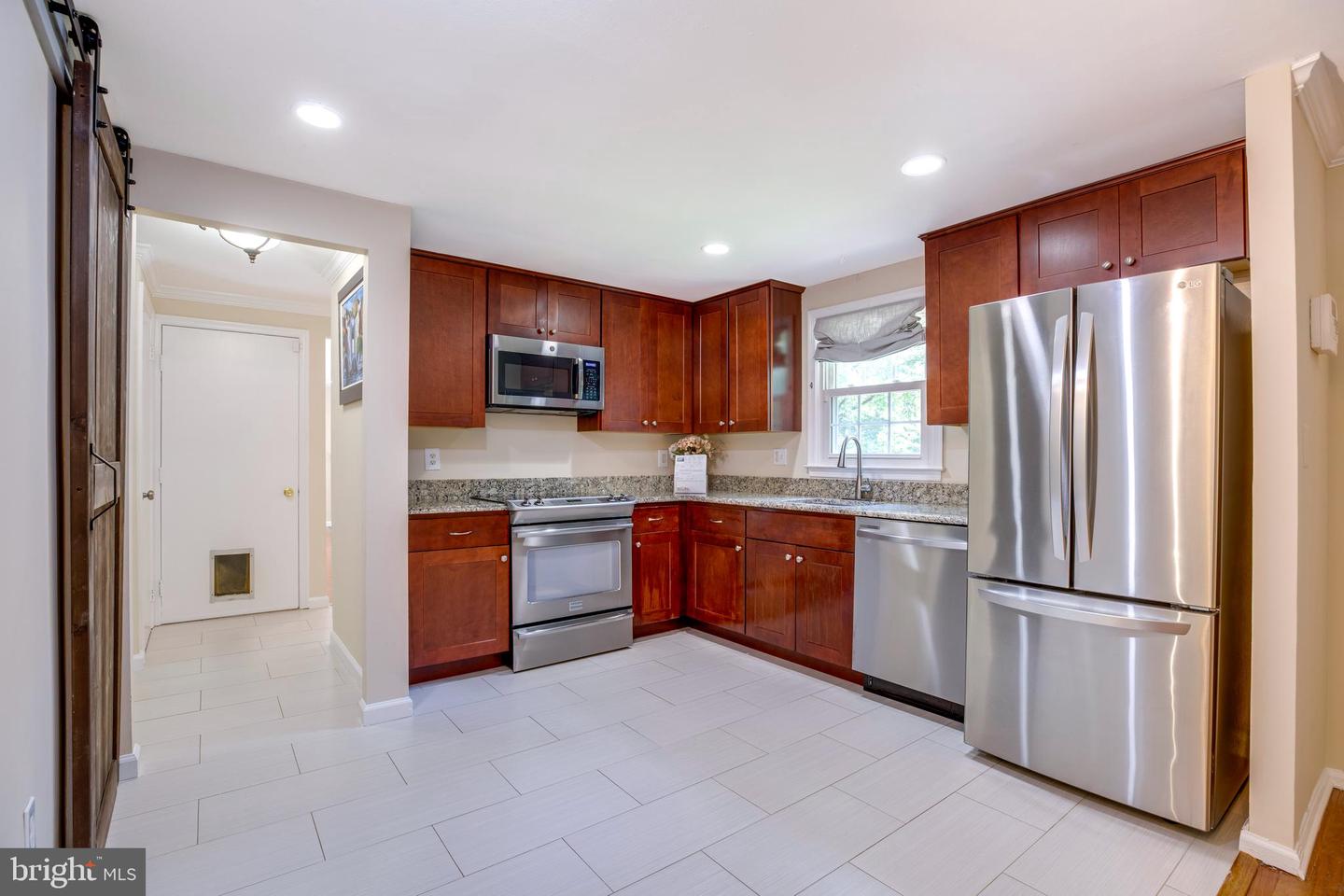 5039 KENERSON DR, FAIRFAX, Virginia 22032, 3 Bedrooms Bedrooms, ,3 BathroomsBathrooms,Residential,For sale,5039 KENERSON DR,VAFX2245082 MLS # VAFX2245082