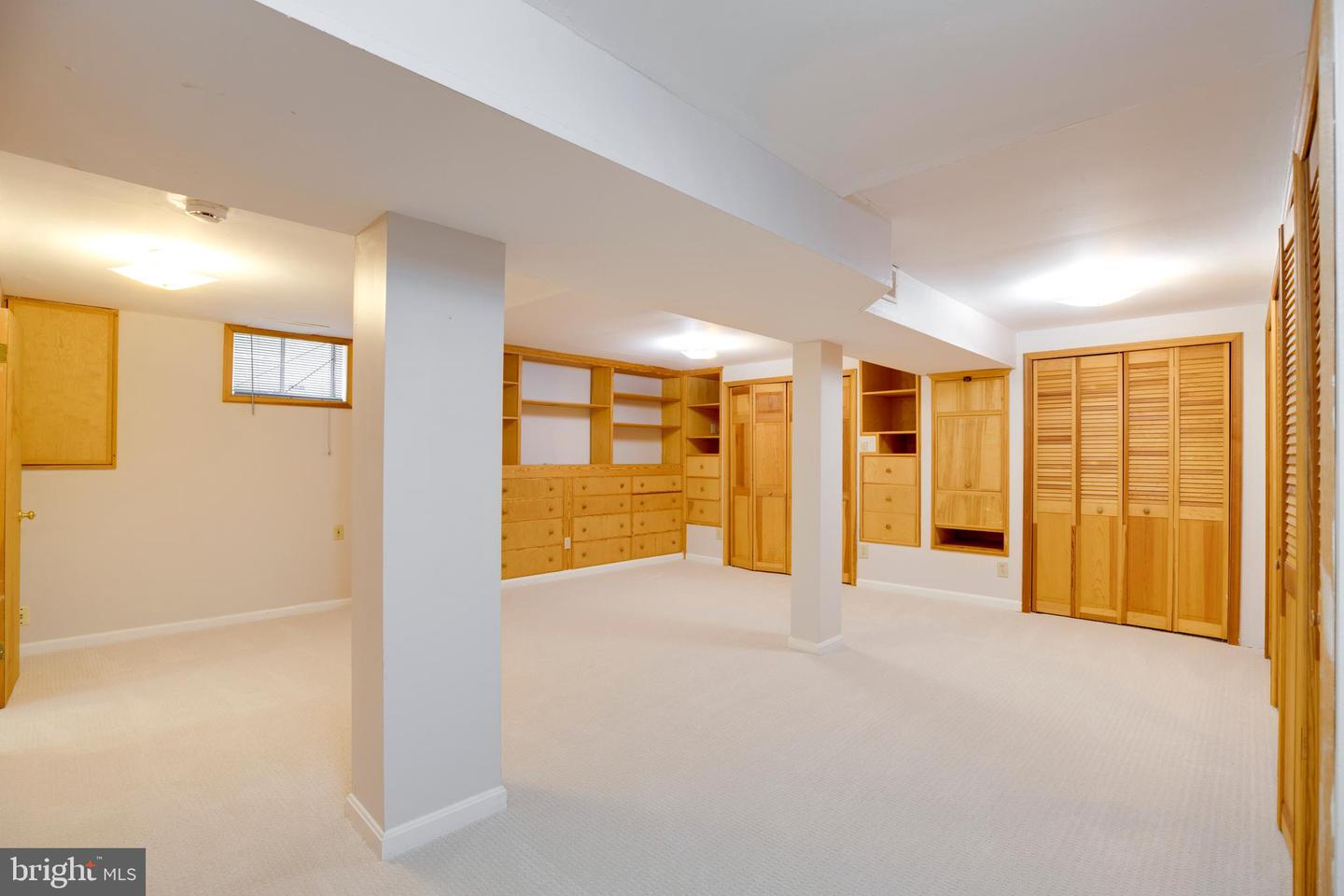 5039 KENERSON DR, FAIRFAX, Virginia 22032, 3 Bedrooms Bedrooms, ,3 BathroomsBathrooms,Residential,For sale,5039 KENERSON DR,VAFX2245082 MLS # VAFX2245082
