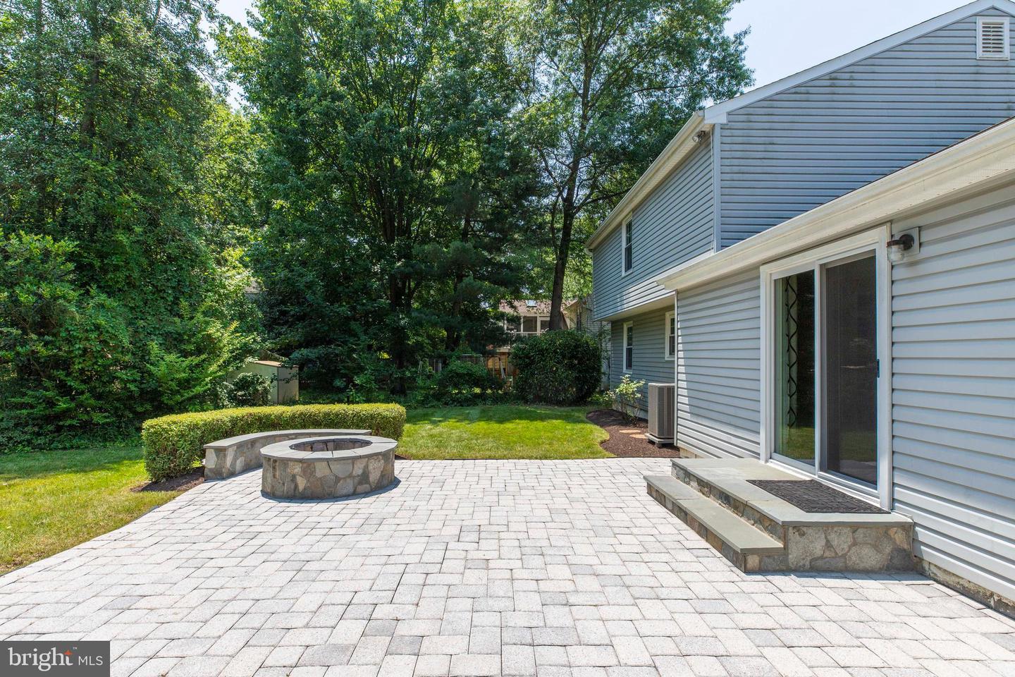 5039 KENERSON DR, FAIRFAX, Virginia 22032, 3 Bedrooms Bedrooms, ,3 BathroomsBathrooms,Residential,For sale,5039 KENERSON DR,VAFX2245082 MLS # VAFX2245082
