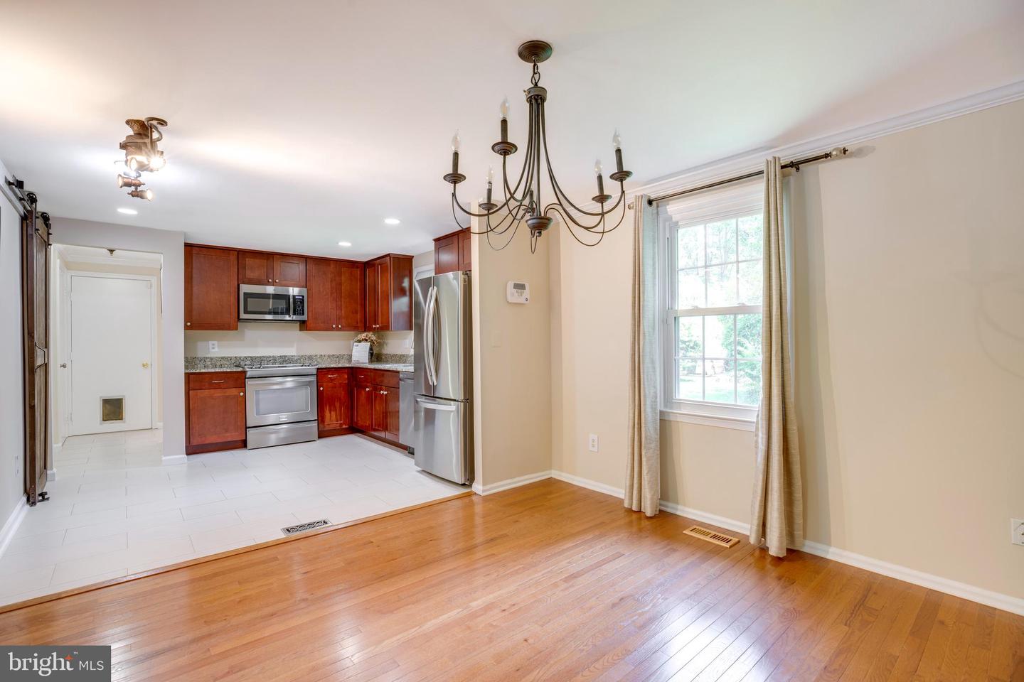5039 KENERSON DR, FAIRFAX, Virginia 22032, 3 Bedrooms Bedrooms, ,3 BathroomsBathrooms,Residential,For sale,5039 KENERSON DR,VAFX2245082 MLS # VAFX2245082