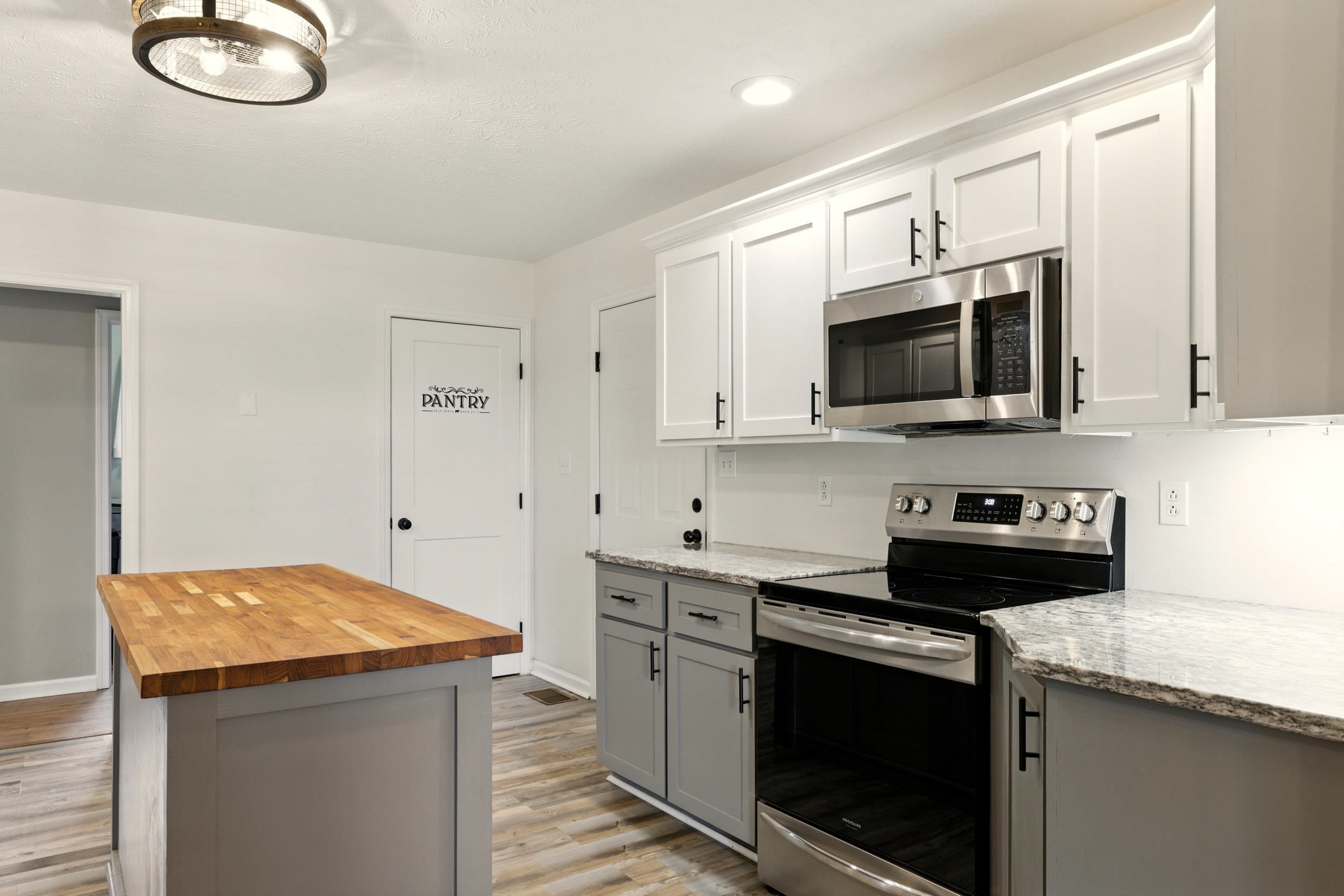 413 AYLOR GRUBBS AVE, STANLEY, Virginia 22851, 5 Bedrooms Bedrooms, ,2 BathroomsBathrooms,Residential,413 AYLOR GRUBBS AVE,667913 MLS # 667913