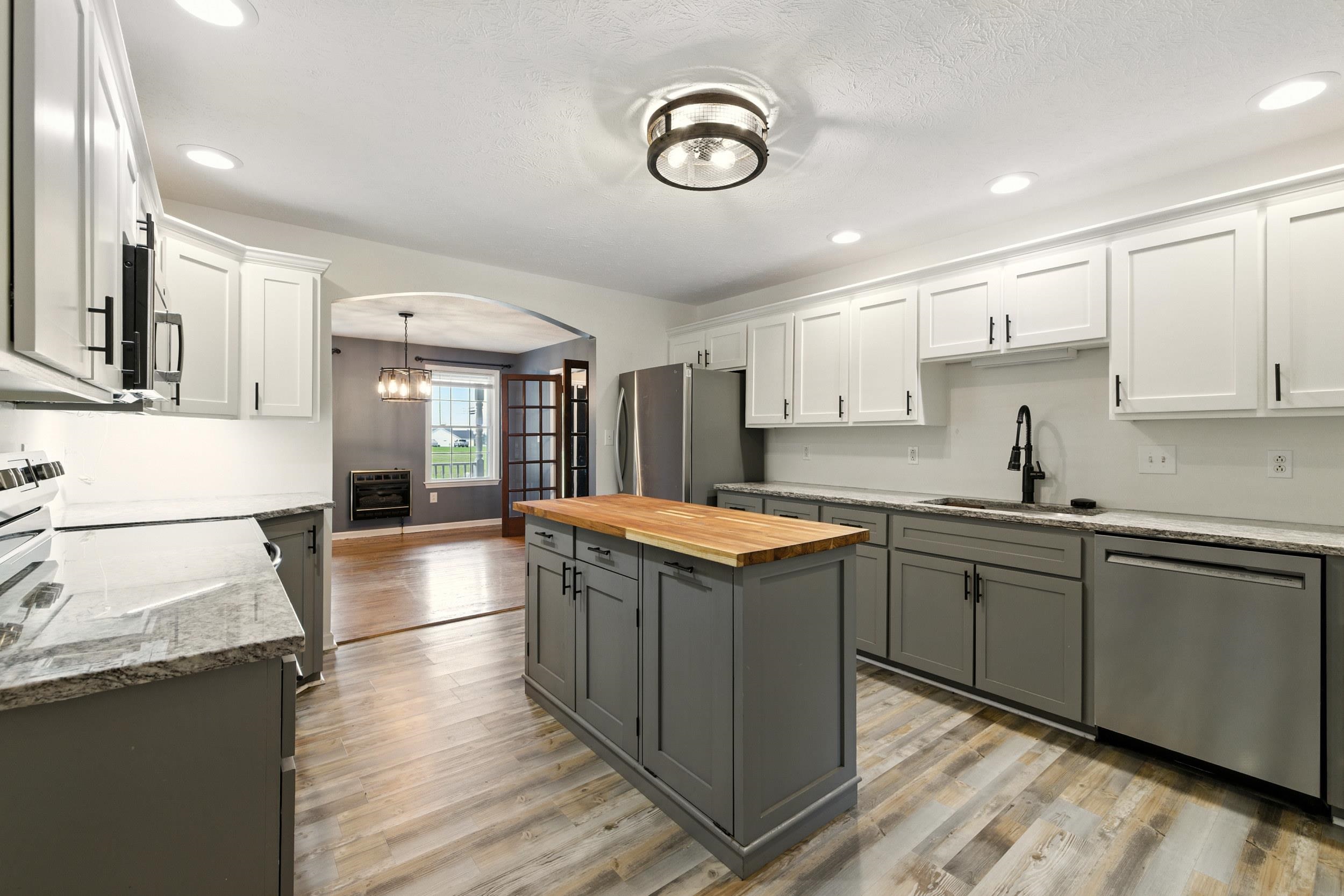 413 AYLOR GRUBBS AVE, STANLEY, Virginia 22851, 5 Bedrooms Bedrooms, ,2 BathroomsBathrooms,Residential,413 AYLOR GRUBBS AVE,667913 MLS # 667913