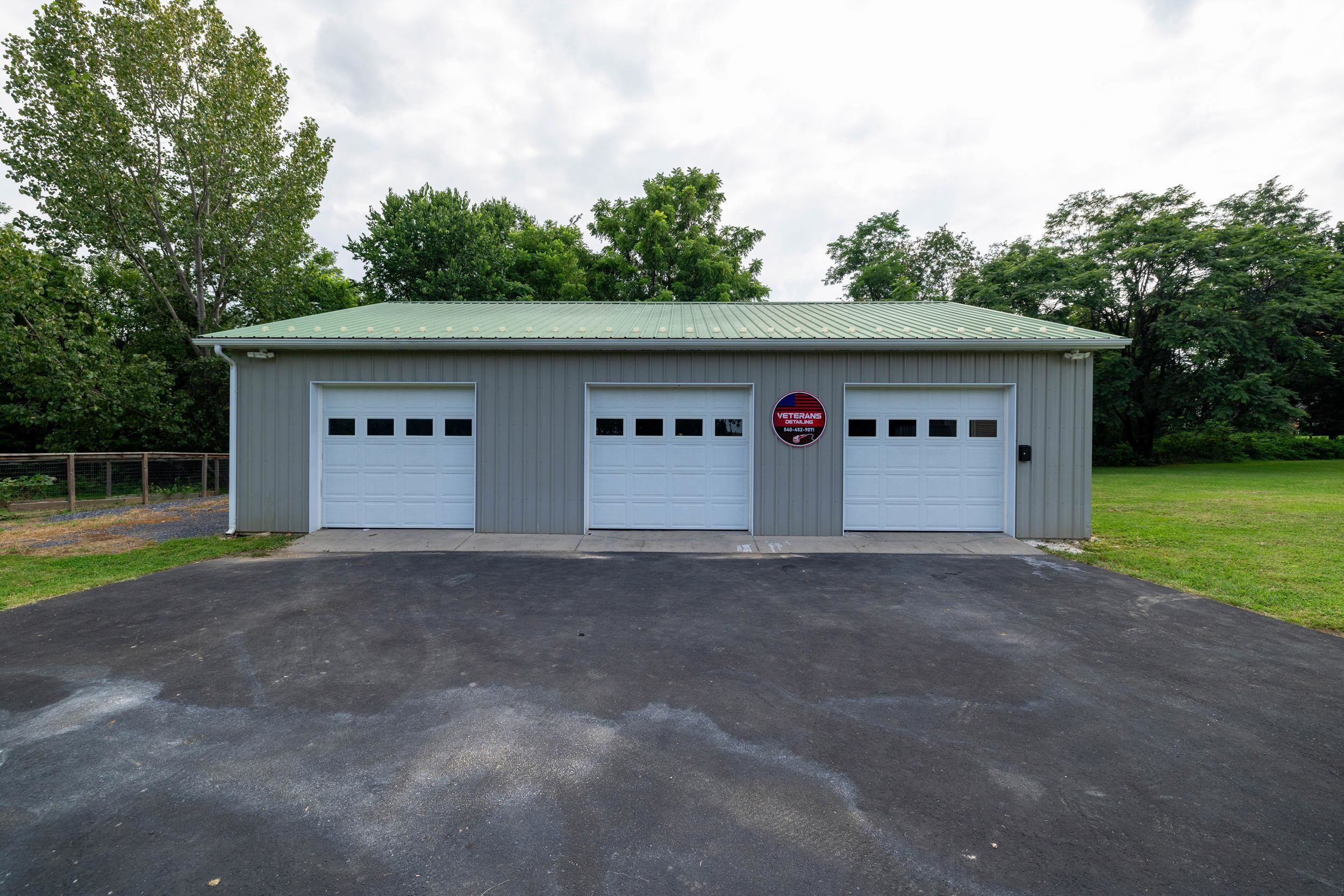 413 AYLOR GRUBBS AVE, STANLEY, Virginia 22851, 5 Bedrooms Bedrooms, ,2 BathroomsBathrooms,Residential,413 AYLOR GRUBBS AVE,667913 MLS # 667913