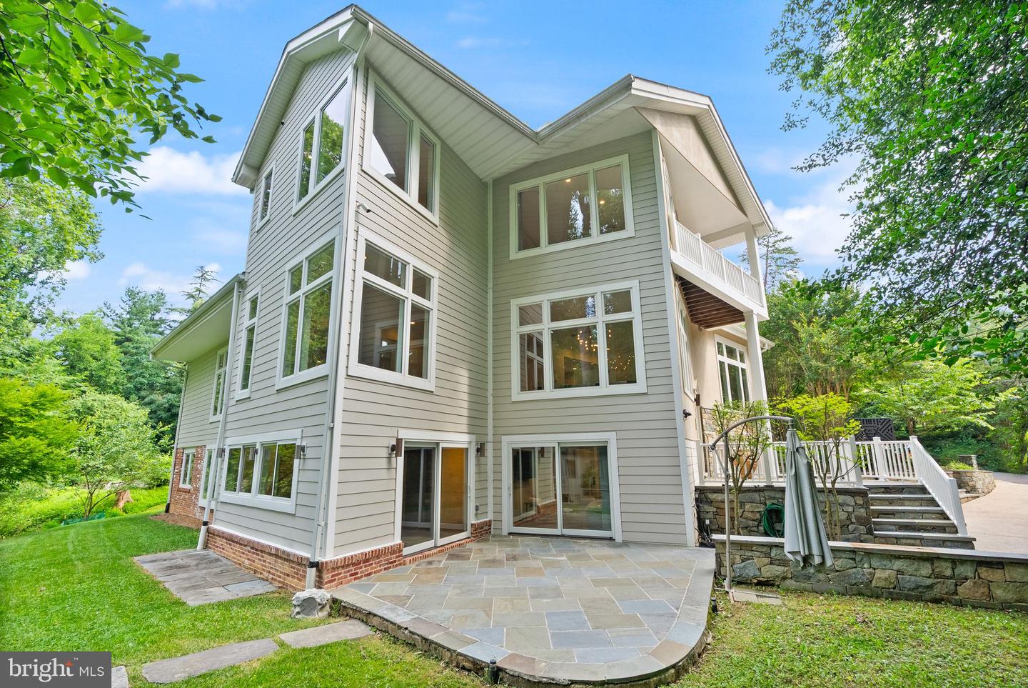 3100 N MONROE ST, ARLINGTON, Virginia 22207, 6 Bedrooms Bedrooms, ,4 BathroomsBathrooms,Residential,For sale,3100 N MONROE ST,VAAR2059308 MLS # VAAR2059308