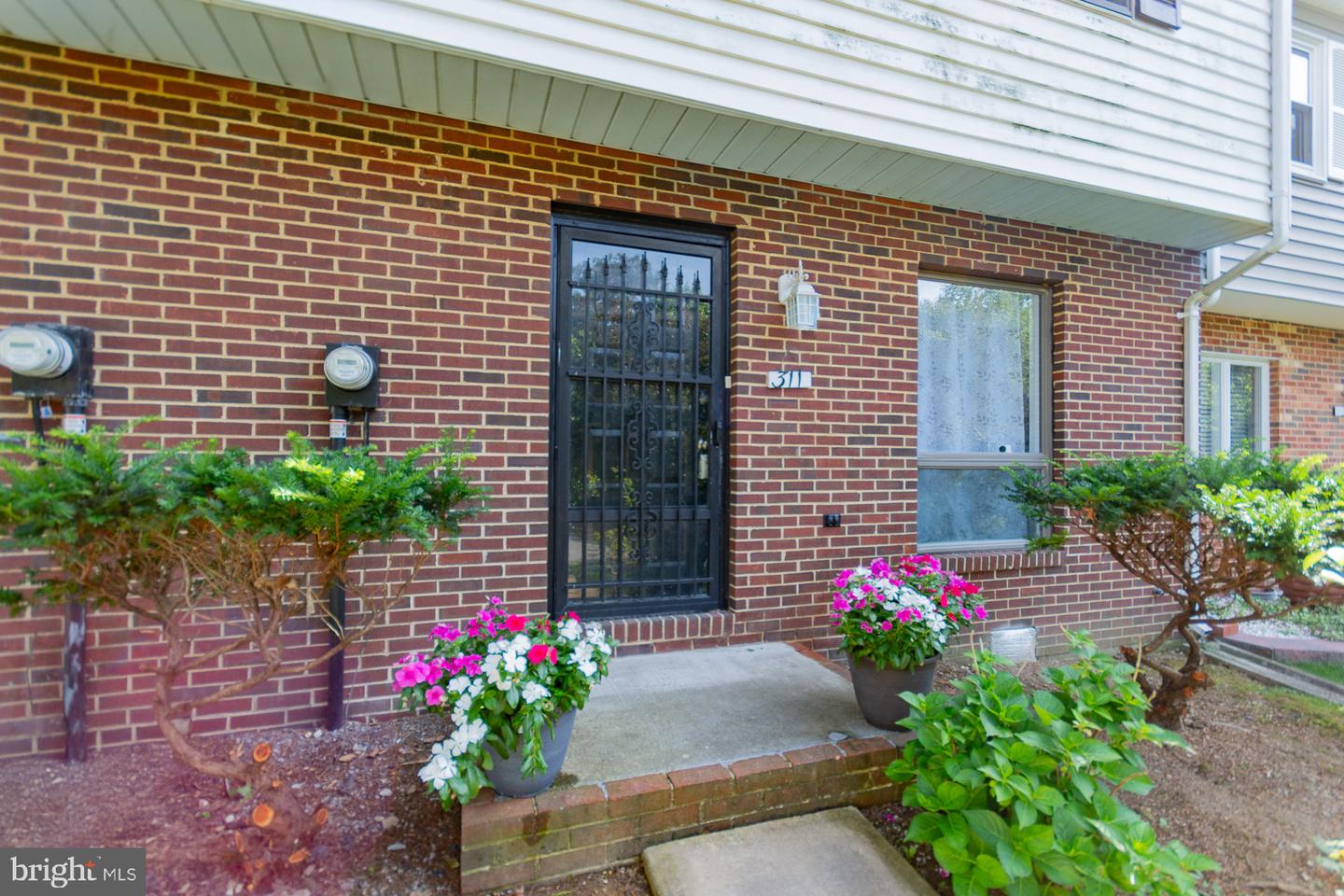 311 ASH HOLLOW DR, WINCHESTER, Virginia 22602, 3 Bedrooms Bedrooms, ,2 BathroomsBathrooms,Residential,For sale,311 ASH HOLLOW DR,VAFV2034942 MLS # VAFV2034942