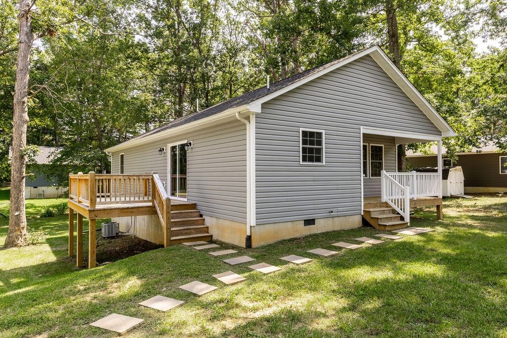 186 DODGE ST, STUARTS DRAFT, Virginia 24477, 3 Bedrooms Bedrooms, ,2 BathroomsBathrooms,Residential,186 DODGE ST,667915 MLS # 667915