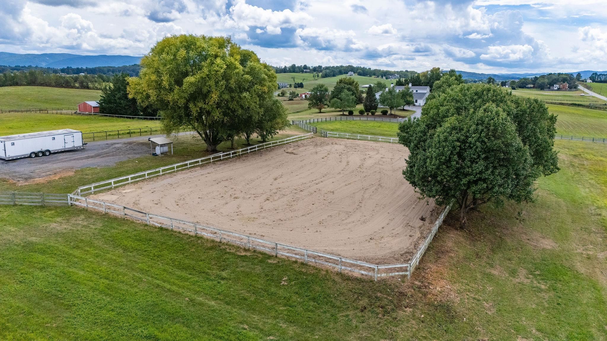 1040 TINKLING SPRING RD, STAUNTON, Virginia 24401, 3 Bedrooms Bedrooms, ,3 BathroomsBathrooms,Residential,1040 TINKLING SPRING RD,667916 MLS # 667916