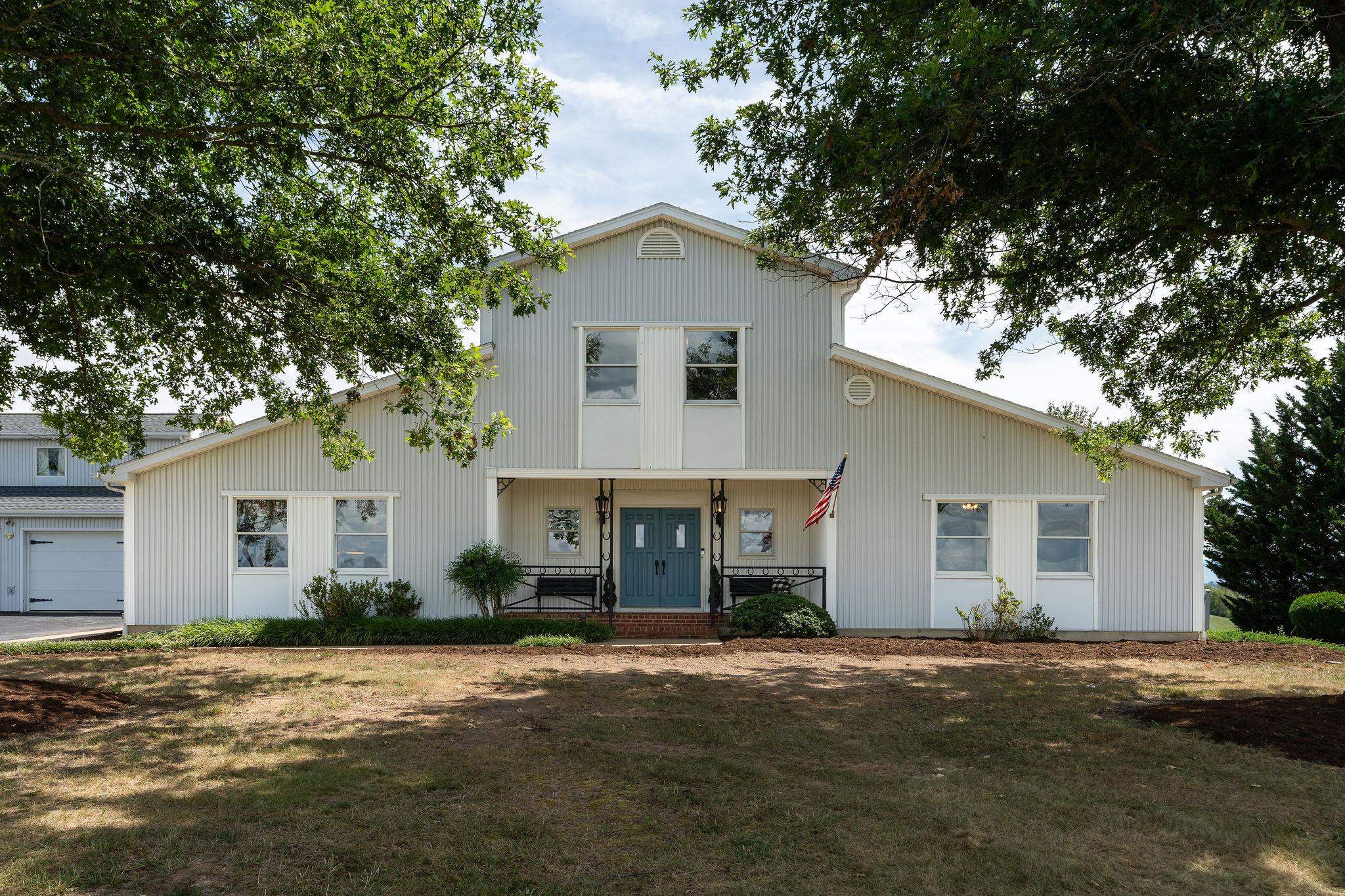 1040 TINKLING SPRING RD, STAUNTON, Virginia 24401, 3 Bedrooms Bedrooms, ,3 BathroomsBathrooms,Residential,1040 TINKLING SPRING RD,667916 MLS # 667916