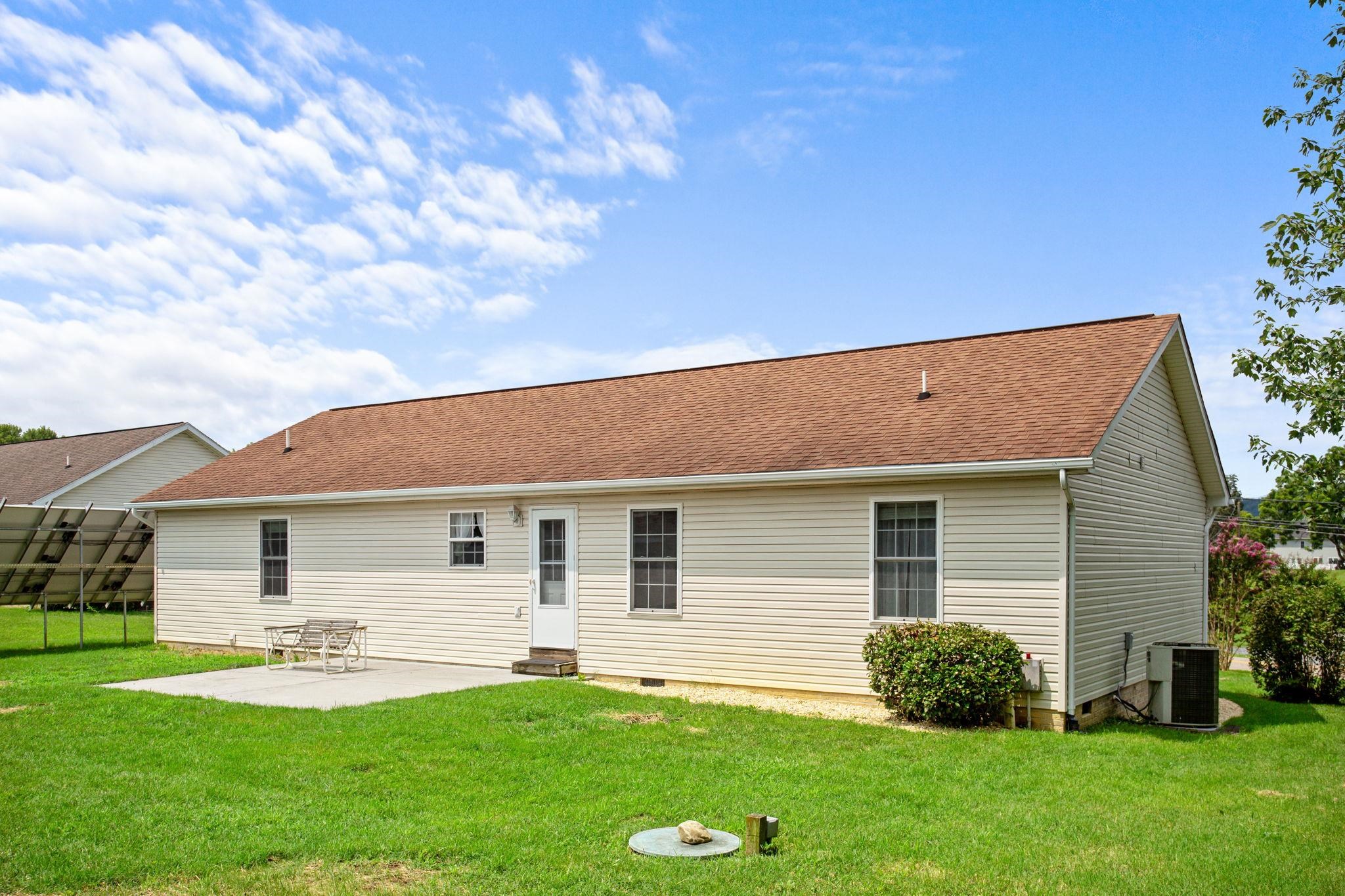 259 N SUNSET DR, BROADWAY, Virginia 22815, 3 Bedrooms Bedrooms, ,2 BathroomsBathrooms,Residential,259 N SUNSET DR,667917 MLS # 667917