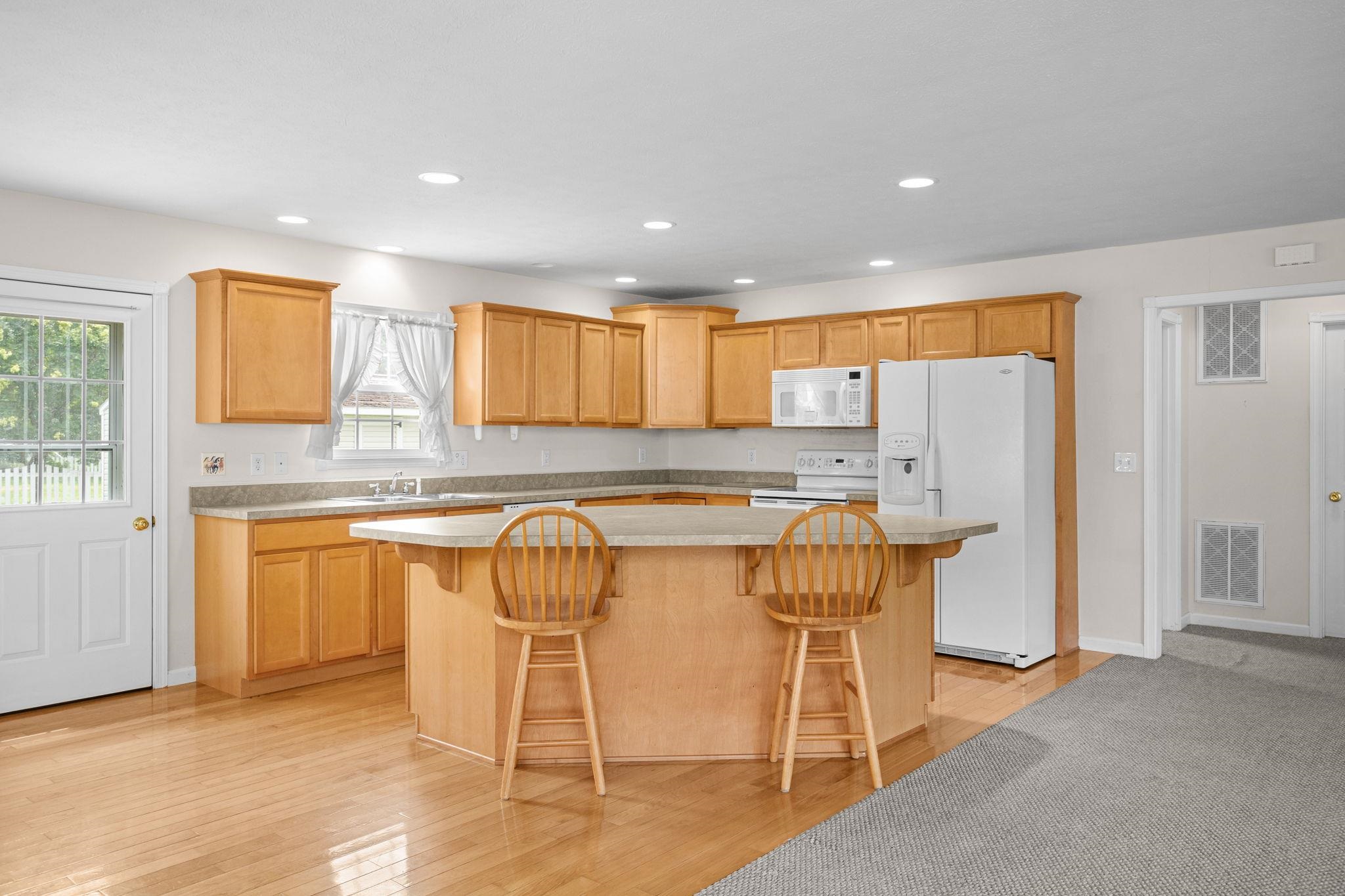259 N SUNSET DR, BROADWAY, Virginia 22815, 3 Bedrooms Bedrooms, ,2 BathroomsBathrooms,Residential,259 N SUNSET DR,667917 MLS # 667917