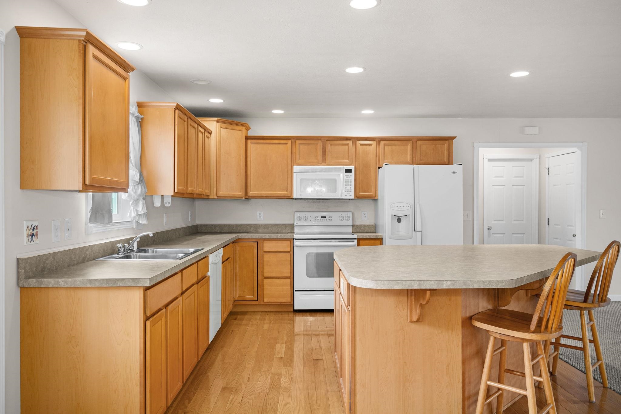 259 N SUNSET DR, BROADWAY, Virginia 22815, 3 Bedrooms Bedrooms, ,2 BathroomsBathrooms,Residential,259 N SUNSET DR,667917 MLS # 667917