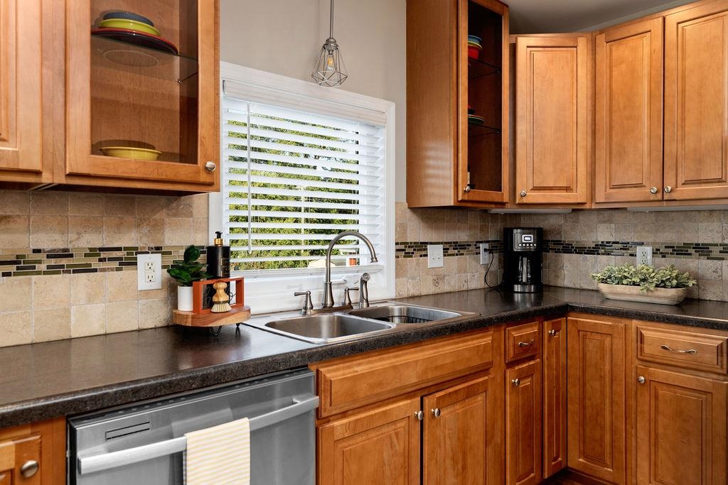 43 WALNUT ST, FISHERSVILLE, Virginia 22939, 3 Bedrooms Bedrooms, ,2 BathroomsBathrooms,Residential,43 WALNUT ST,667918 MLS # 667918
