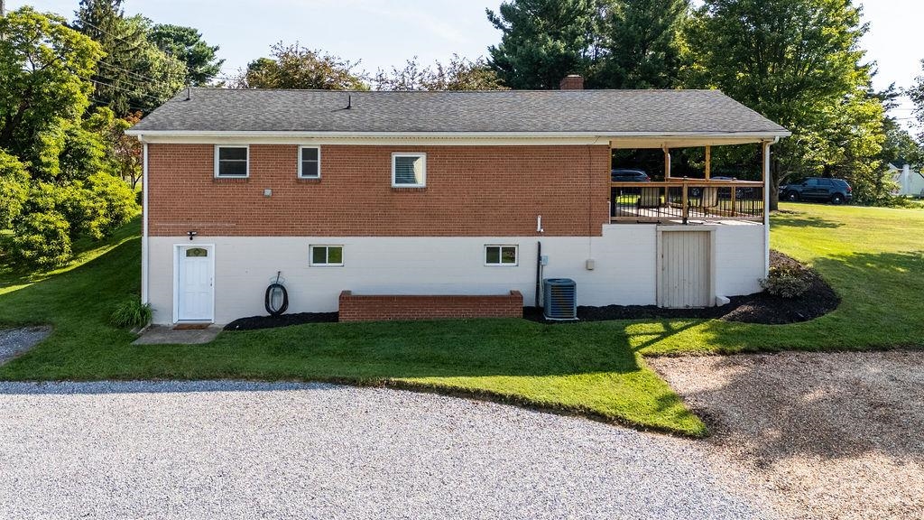 43 WALNUT ST, FISHERSVILLE, Virginia 22939, 3 Bedrooms Bedrooms, ,2 BathroomsBathrooms,Residential,43 WALNUT ST,667918 MLS # 667918