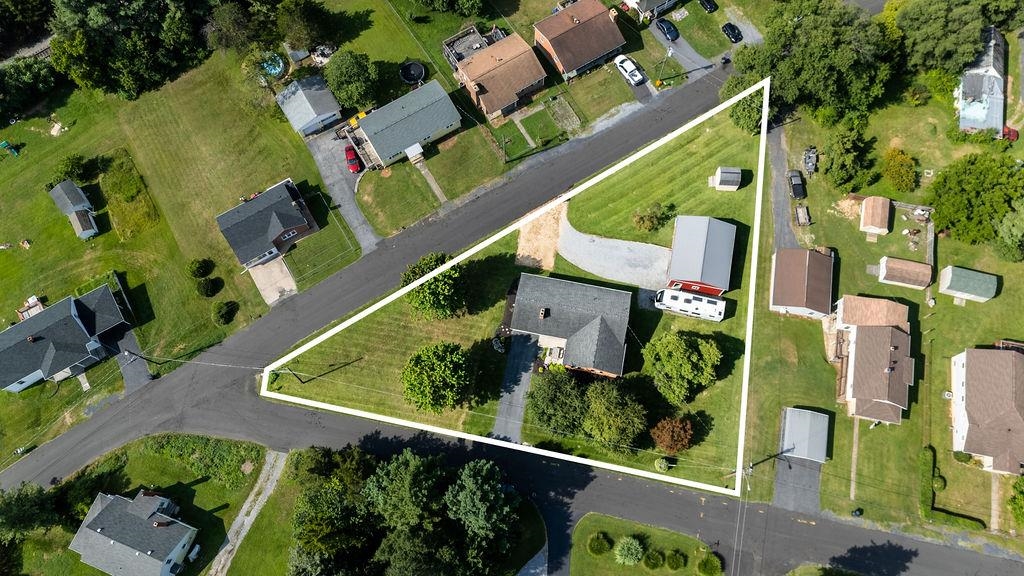 43 WALNUT ST, FISHERSVILLE, Virginia 22939, 3 Bedrooms Bedrooms, ,2 BathroomsBathrooms,Residential,43 WALNUT ST,667918 MLS # 667918