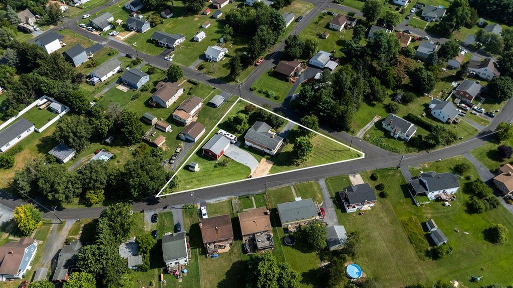 43 WALNUT ST, FISHERSVILLE, Virginia 22939, 3 Bedrooms Bedrooms, ,2 BathroomsBathrooms,Residential,43 WALNUT ST,667918 MLS # 667918