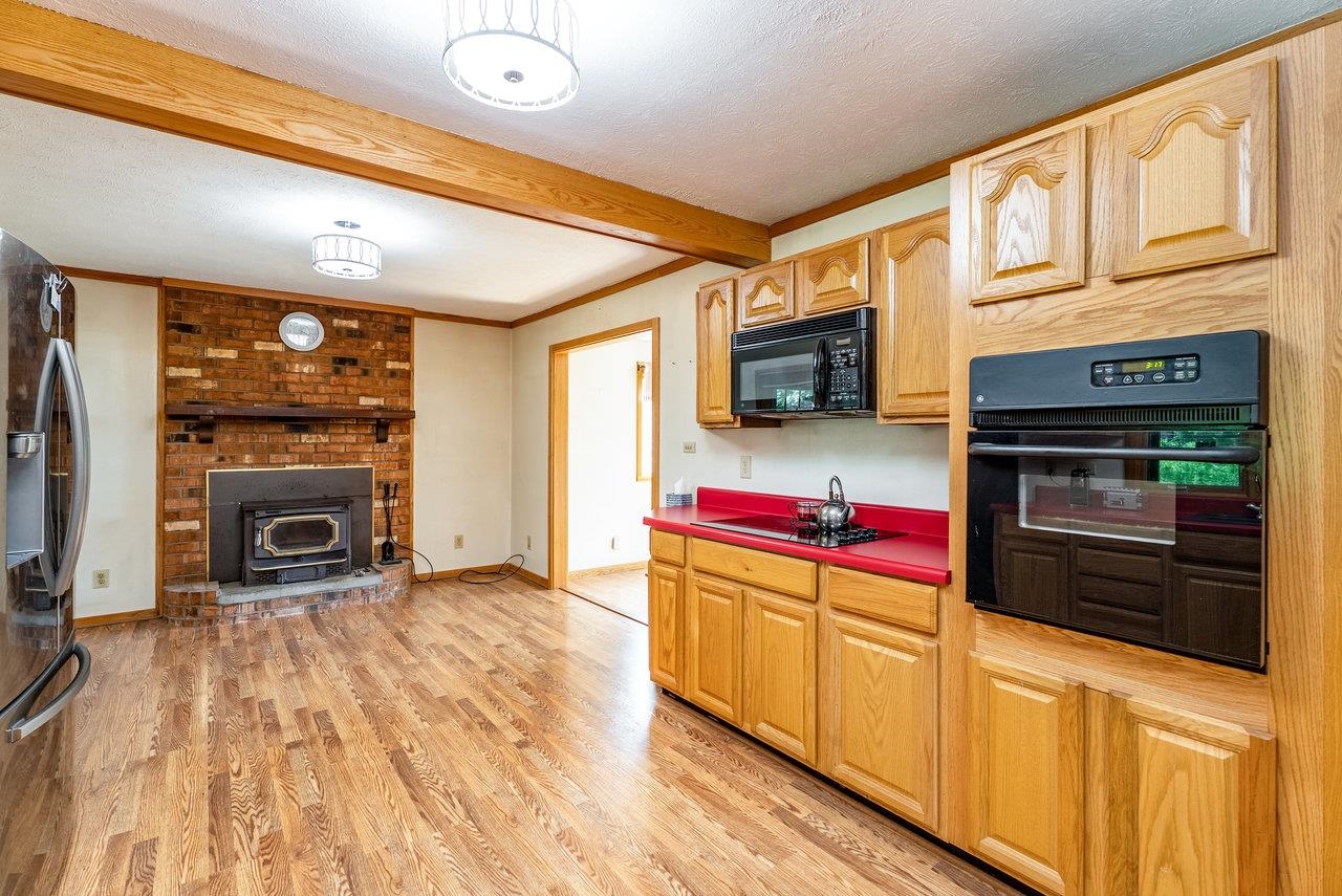 18300 MOUNTAIN VALLEY RD, NEW MARKET, Virginia 22844, 3 Bedrooms Bedrooms, ,2 BathroomsBathrooms,Residential,18300 MOUNTAIN VALLEY RD,667921 MLS # 667921