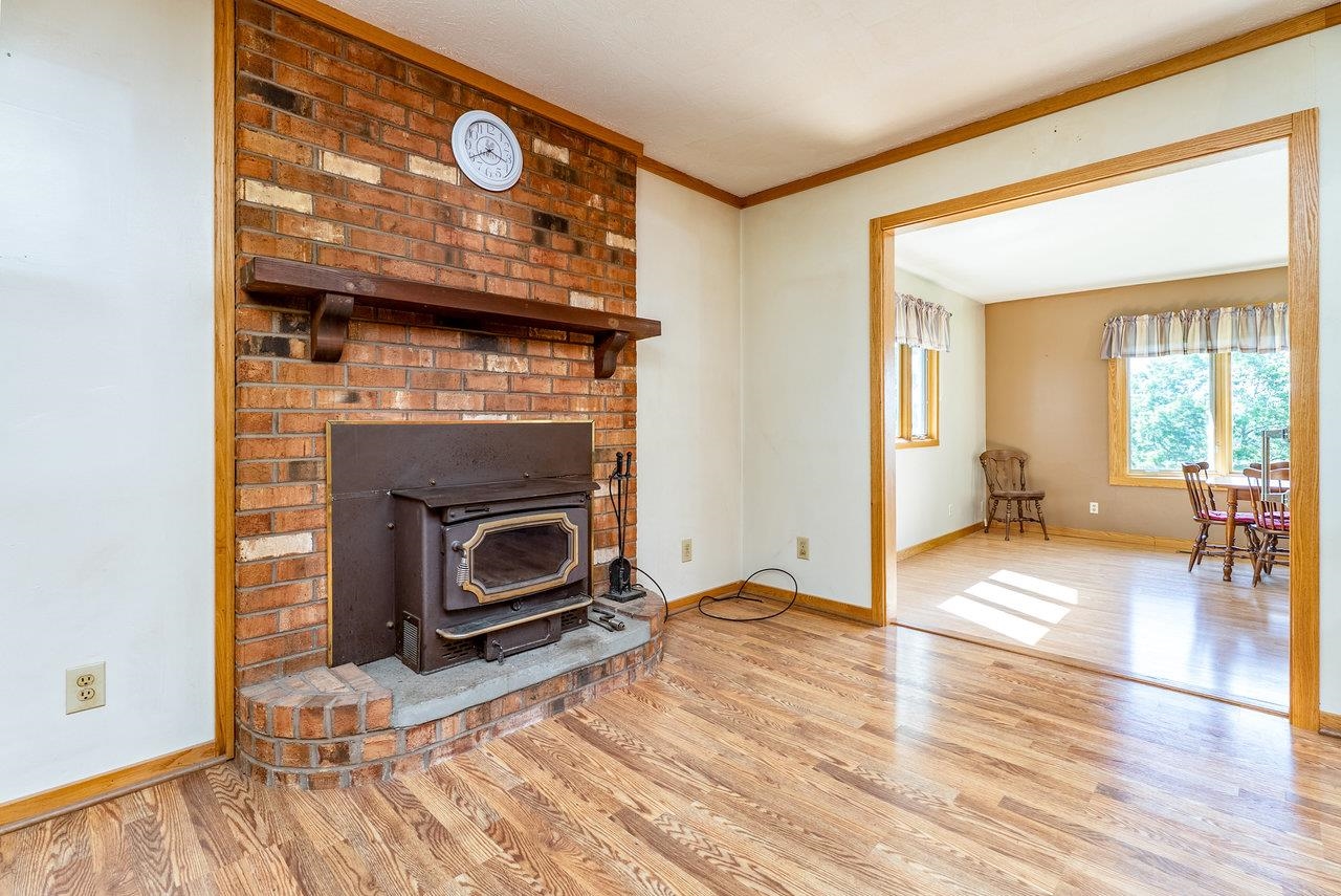 18300 MOUNTAIN VALLEY RD, NEW MARKET, Virginia 22844, 3 Bedrooms Bedrooms, ,2 BathroomsBathrooms,Residential,18300 MOUNTAIN VALLEY RD,667921 MLS # 667921
