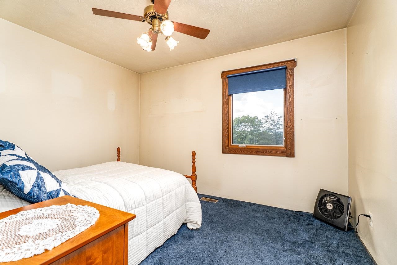 18300 MOUNTAIN VALLEY RD, NEW MARKET, Virginia 22844, 3 Bedrooms Bedrooms, ,2 BathroomsBathrooms,Residential,18300 MOUNTAIN VALLEY RD,667921 MLS # 667921
