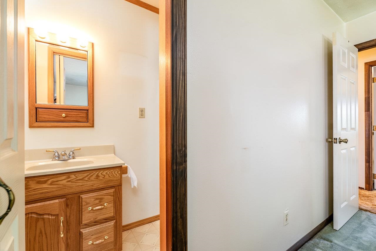 18300 MOUNTAIN VALLEY RD, NEW MARKET, Virginia 22844, 3 Bedrooms Bedrooms, ,2 BathroomsBathrooms,Residential,18300 MOUNTAIN VALLEY RD,667921 MLS # 667921