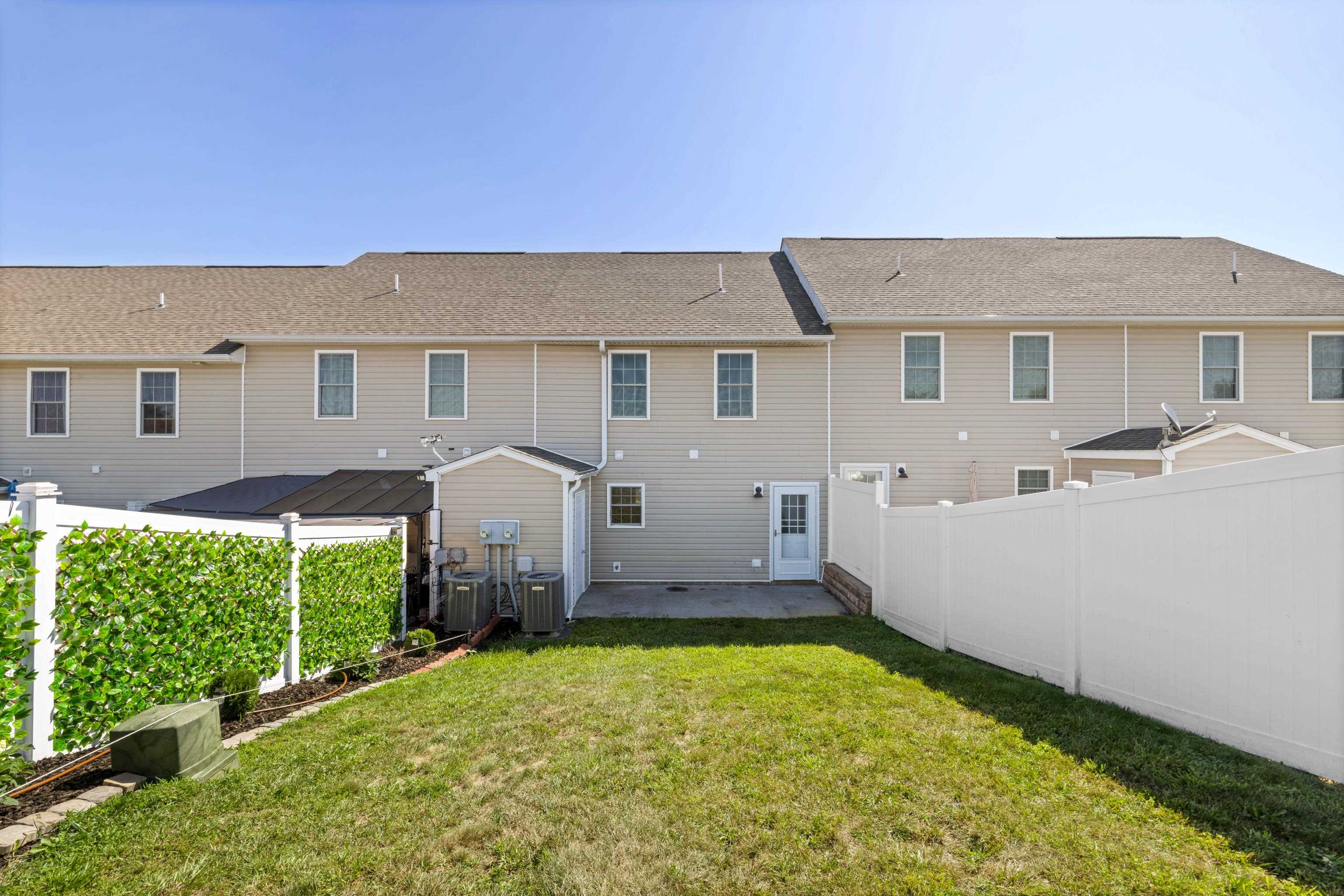 805 CARSON CIR, GROTTOES, Virginia 24441, 3 Bedrooms Bedrooms, ,2 BathroomsBathrooms,Residential,805 CARSON CIR,667925 MLS # 667925