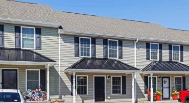 805 CARSON CIR, GROTTOES, Virginia 24441, 3 Bedrooms Bedrooms, ,2 BathroomsBathrooms,Residential,805 CARSON CIR,667925 MLS # 667925