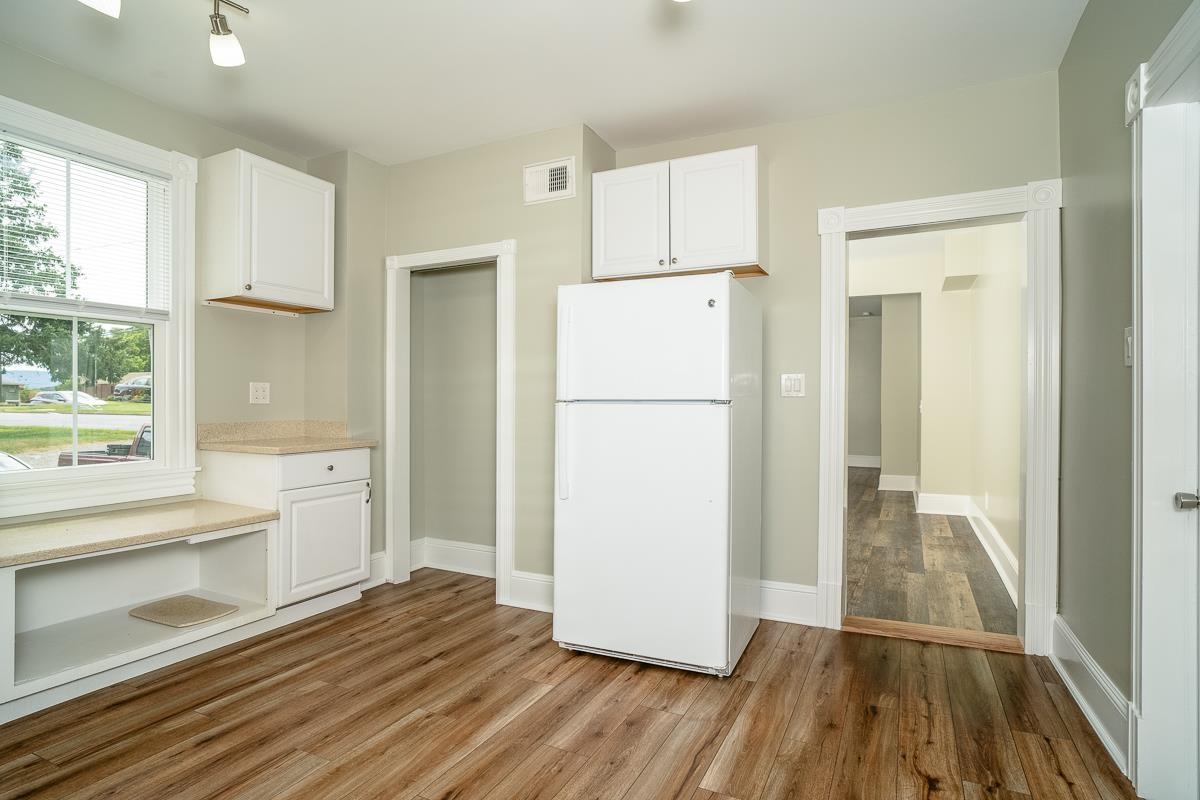 632 E MARKET ST, HARRISONBURG, Virginia 22801, 5 Bedrooms Bedrooms, ,2 BathroomsBathrooms,Residential,632 E MARKET ST,667931 MLS # 667931